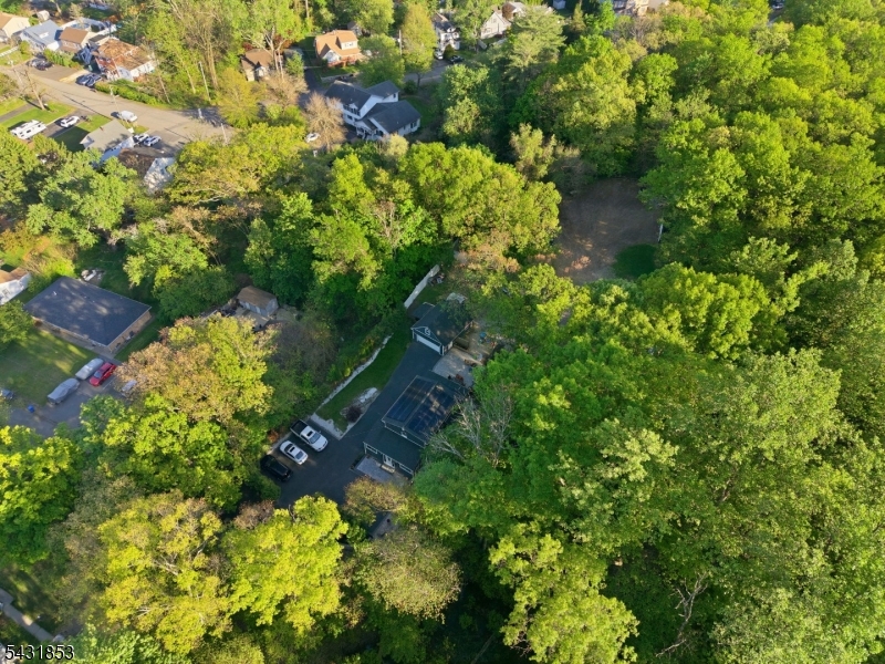 47 Dupont Ave