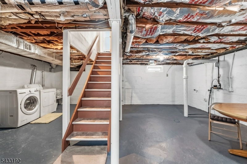 128 Livingston Rd
