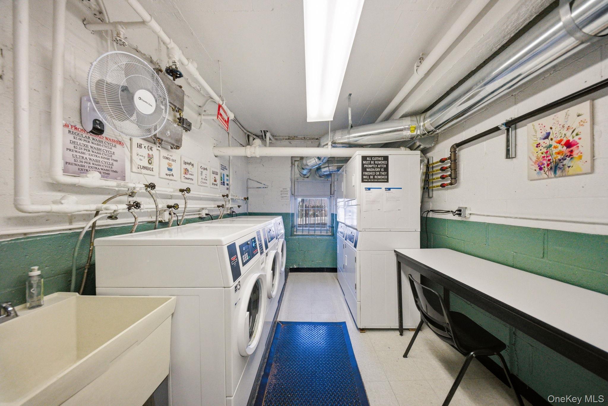 250 N Broadway Unit: 5B