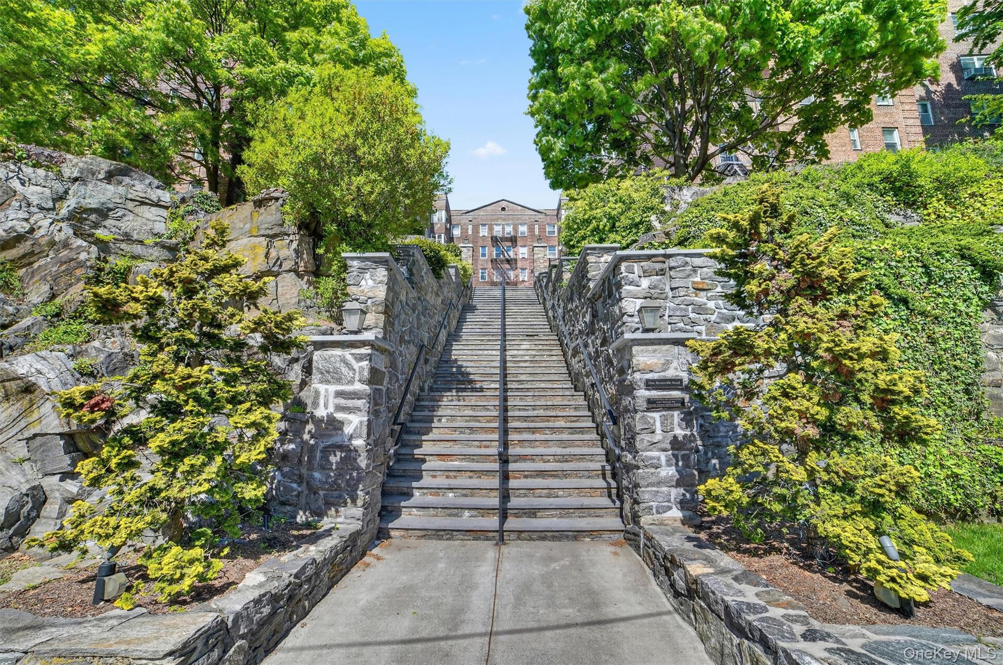 1 Bronxville Road Unit: 6A