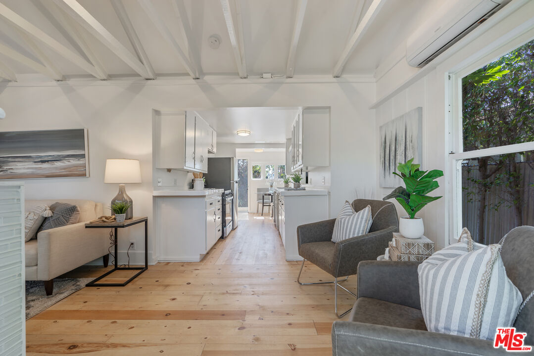 12420 Verdi St