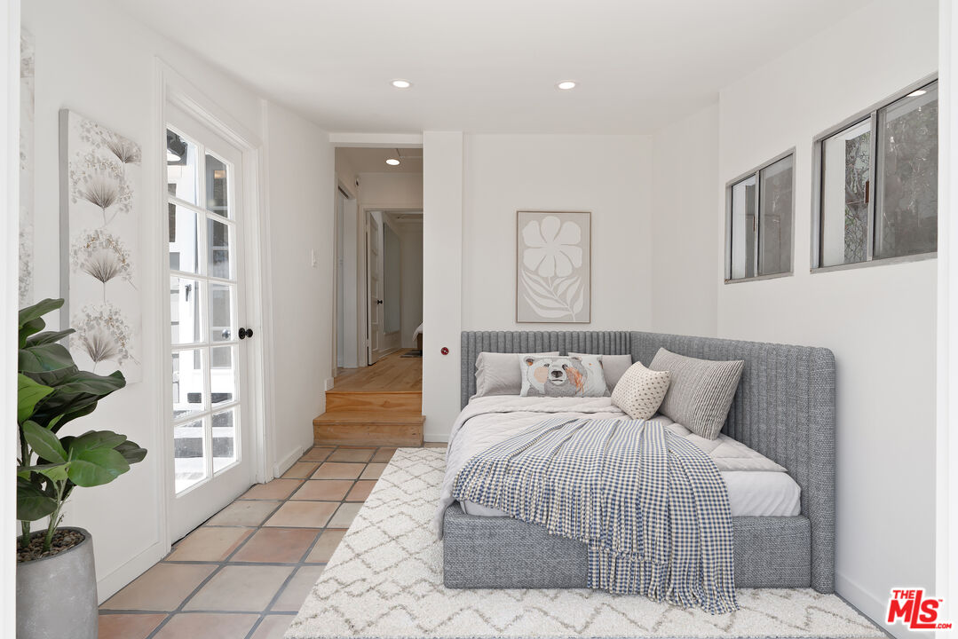 12420 Verdi St