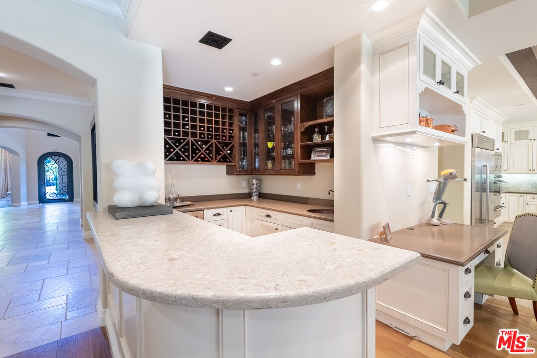 4835 Oak Park Ave