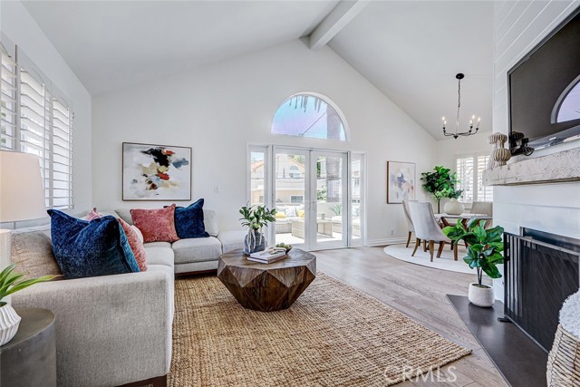 1909 Mathews AVE Unit: A
