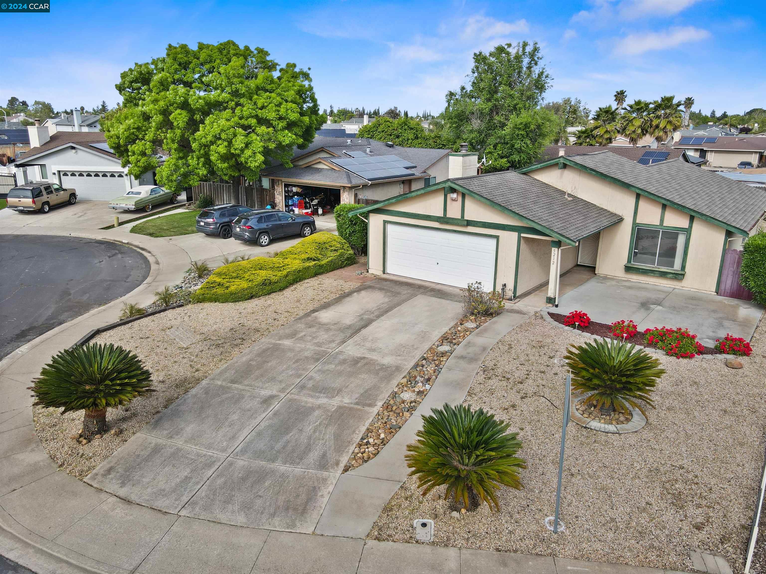 5212 Teakwood Dr