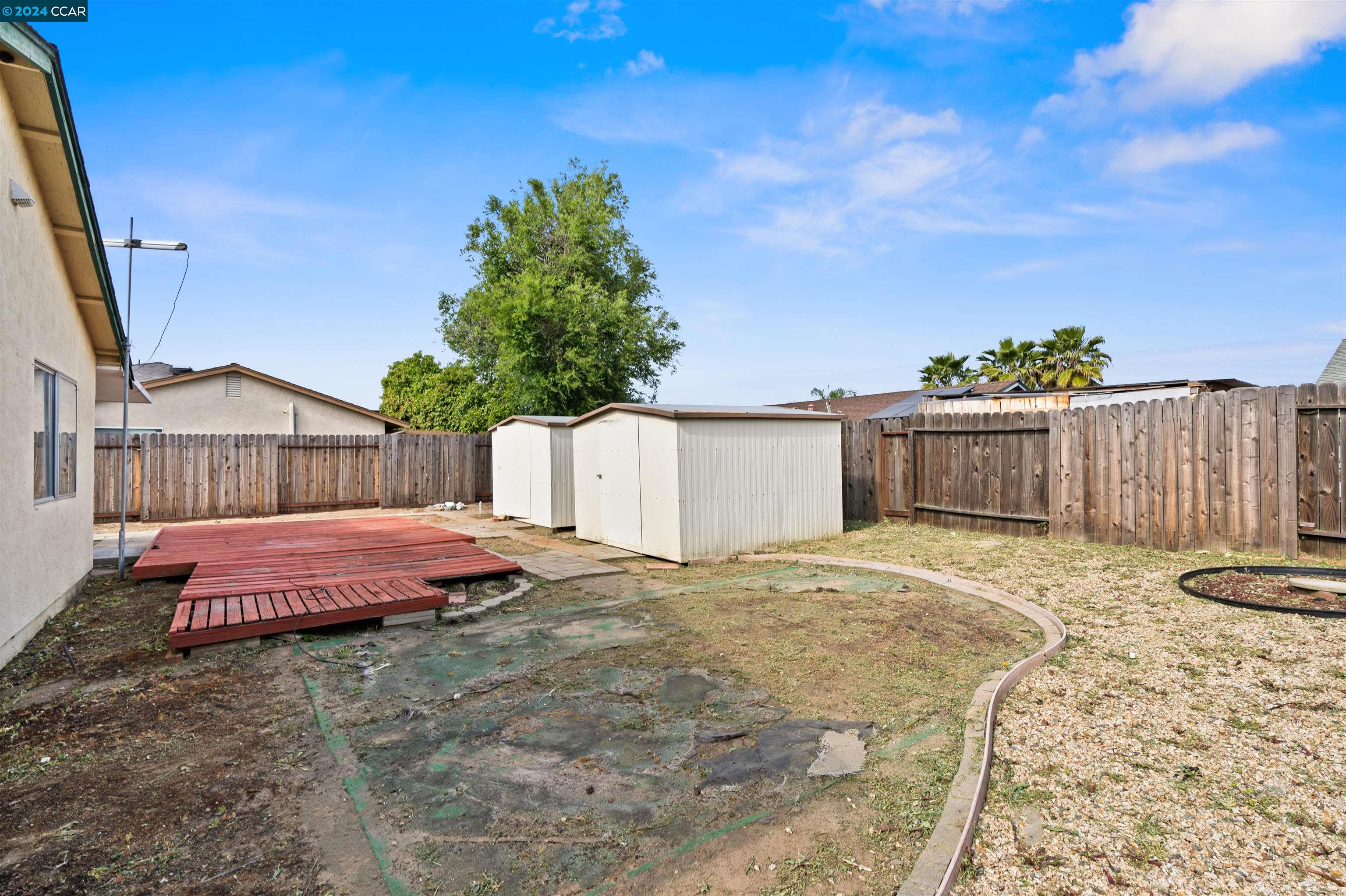 5212 Teakwood Dr