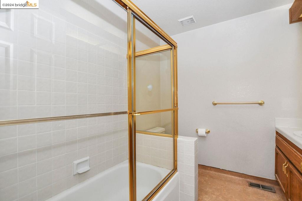 2231 Colonial Ct