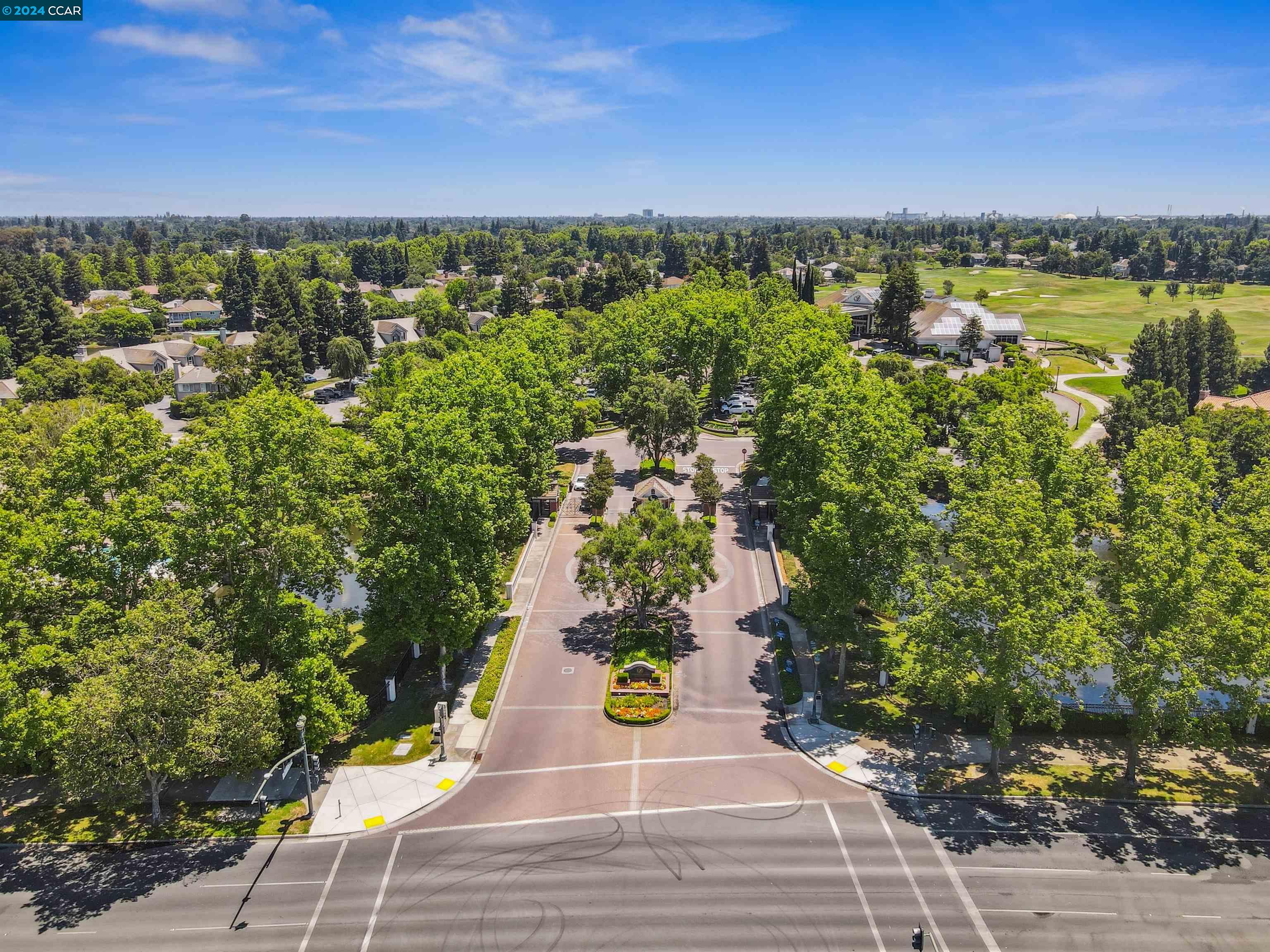 3938 Glen Abby Cir