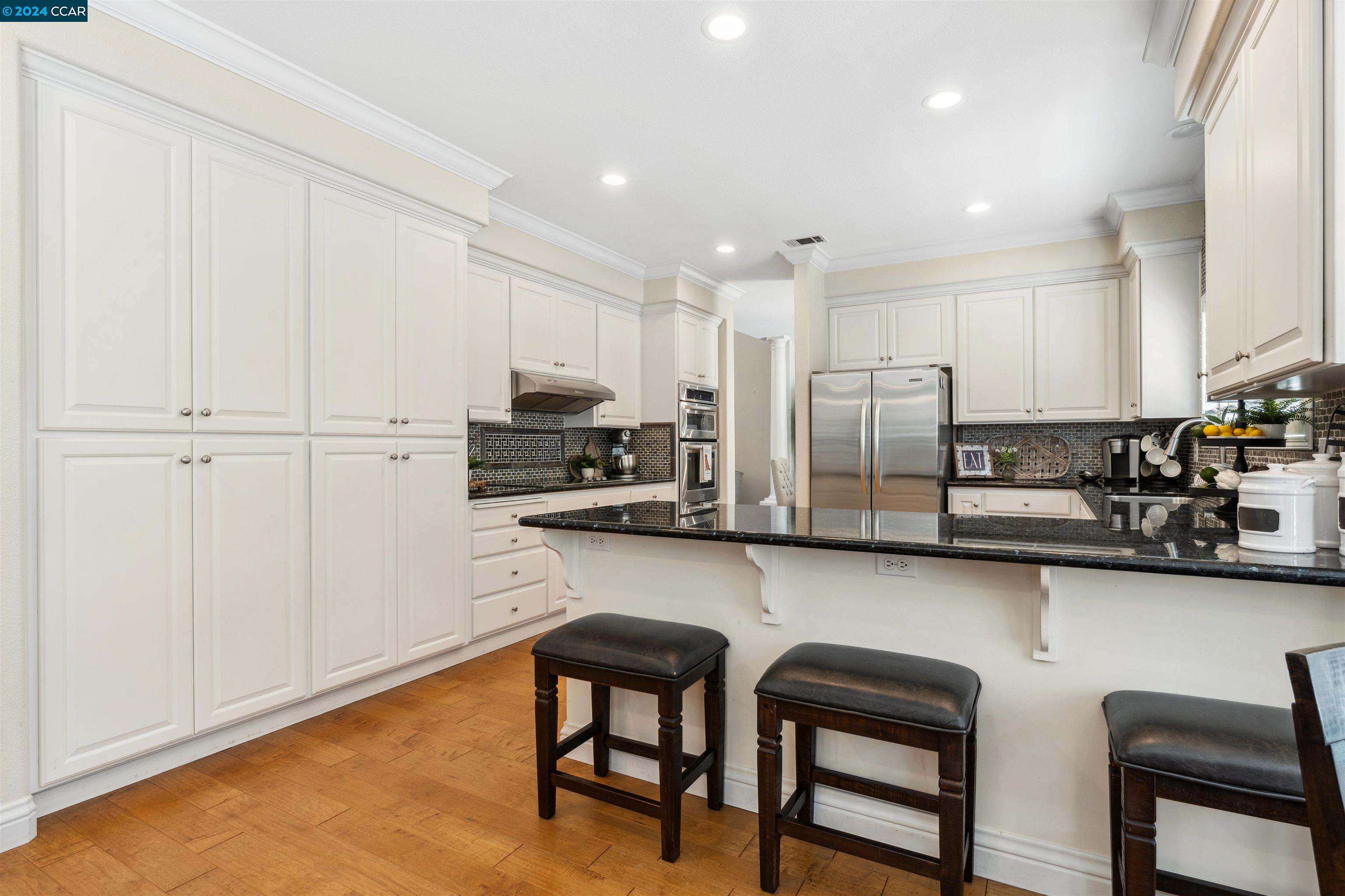 3938 Glen Abby Cir