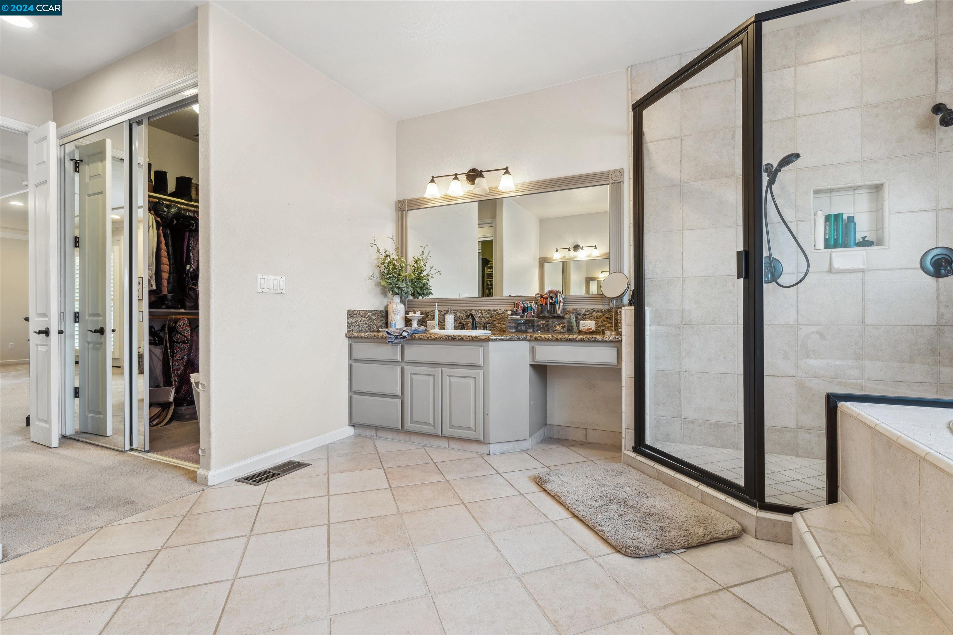 3938 Glen Abby Cir