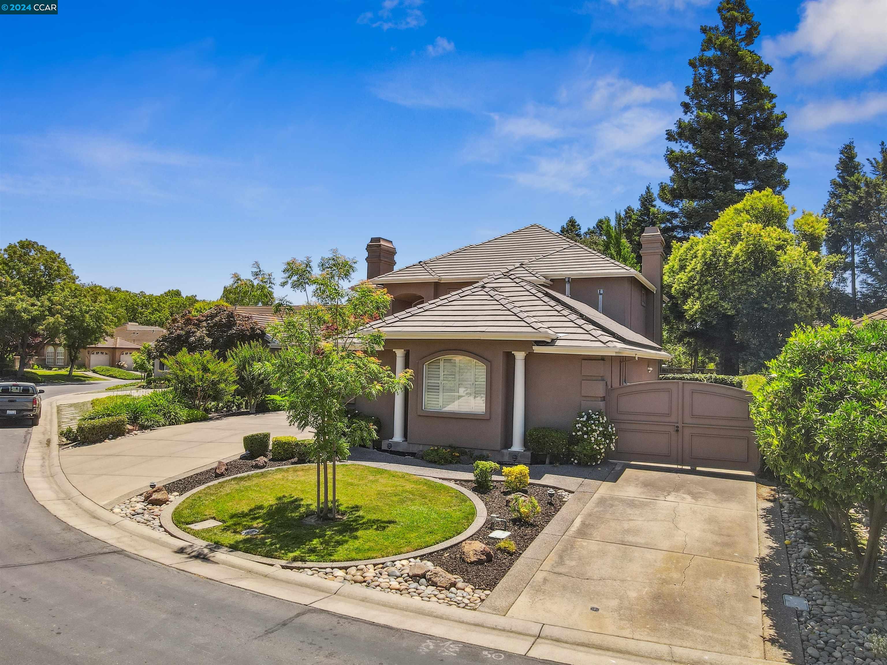 3938 Glen Abby Cir