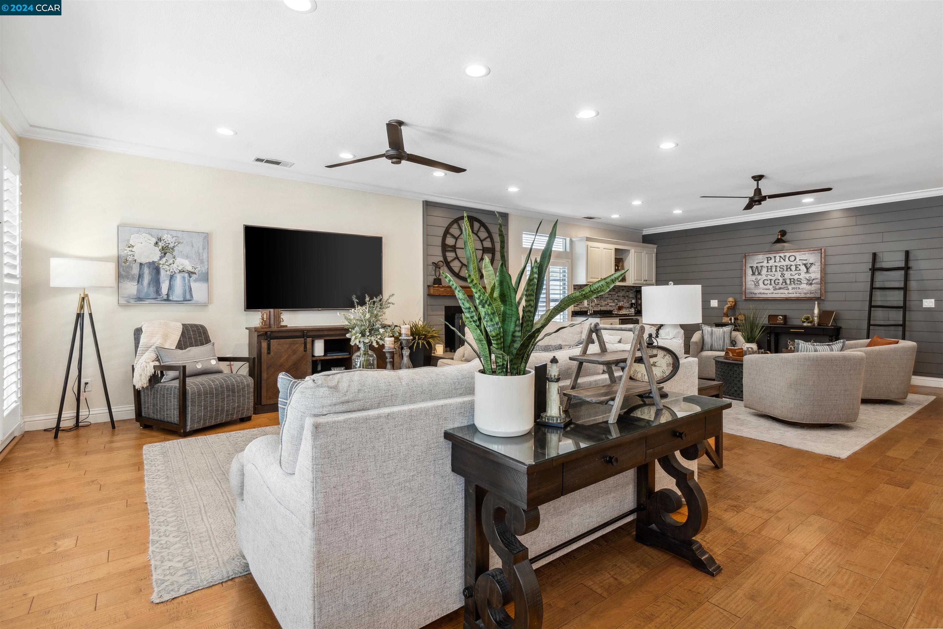 3938 Glen Abby Cir