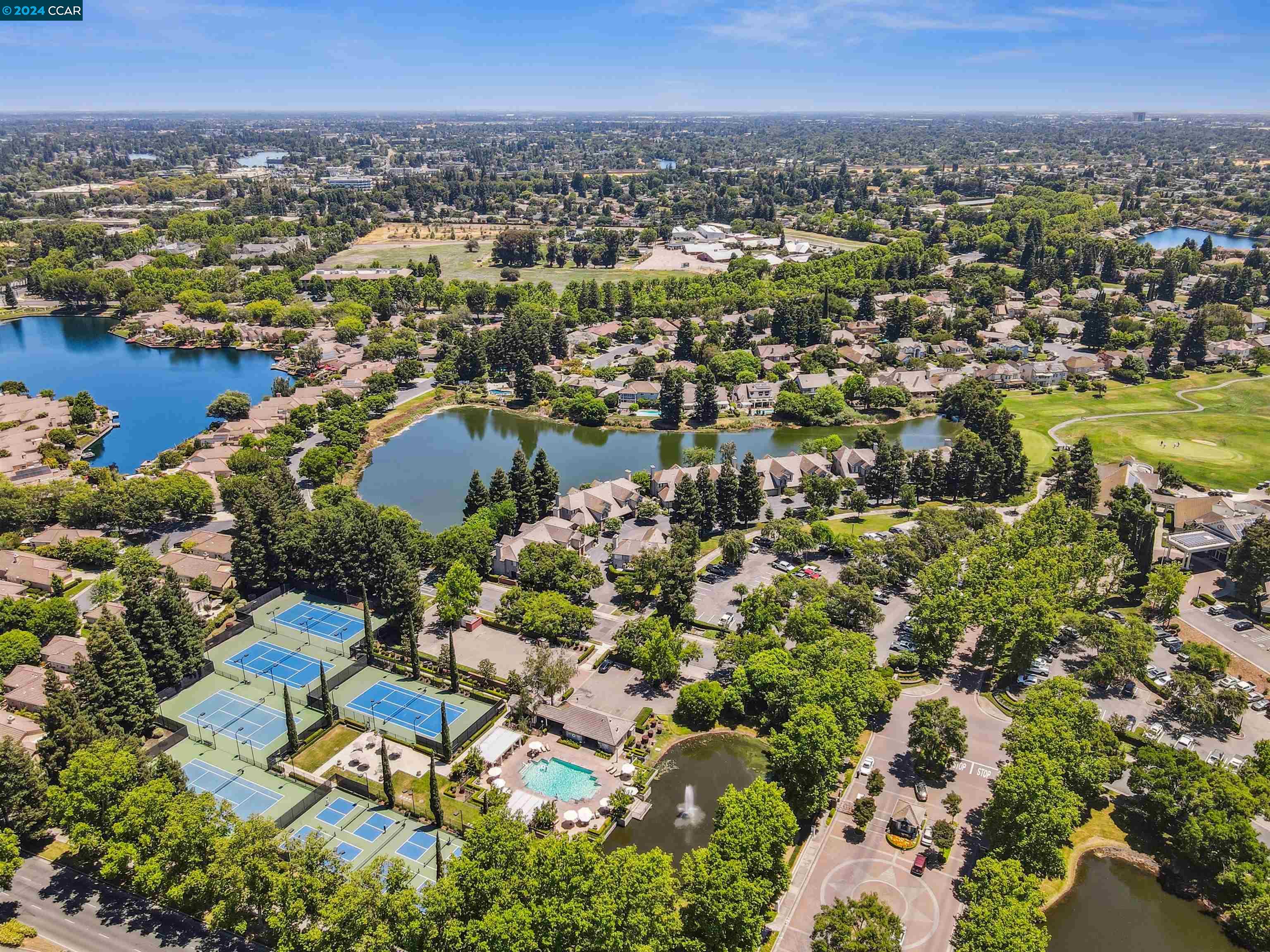 3938 Glen Abby Cir