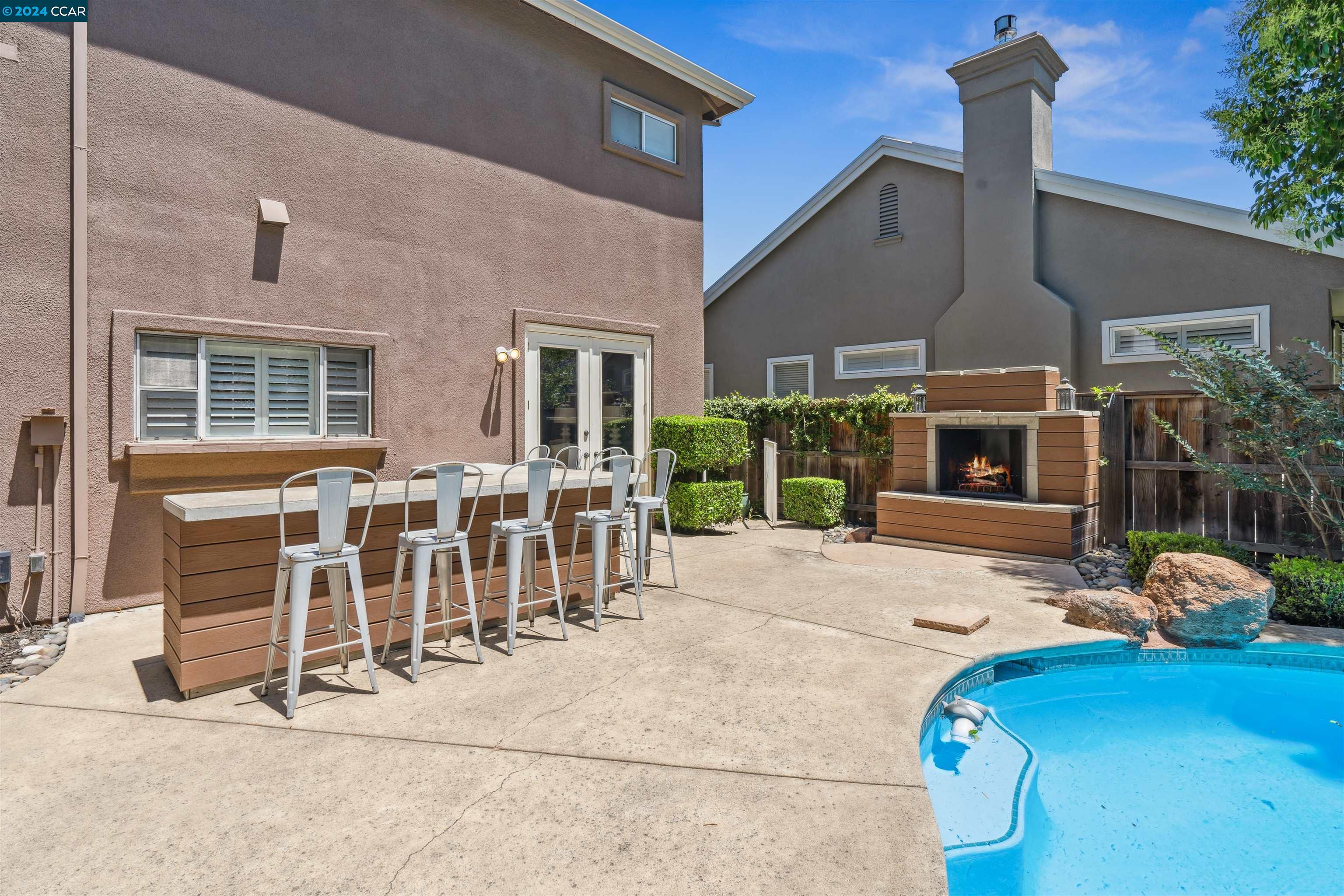 3938 Glen Abby Cir