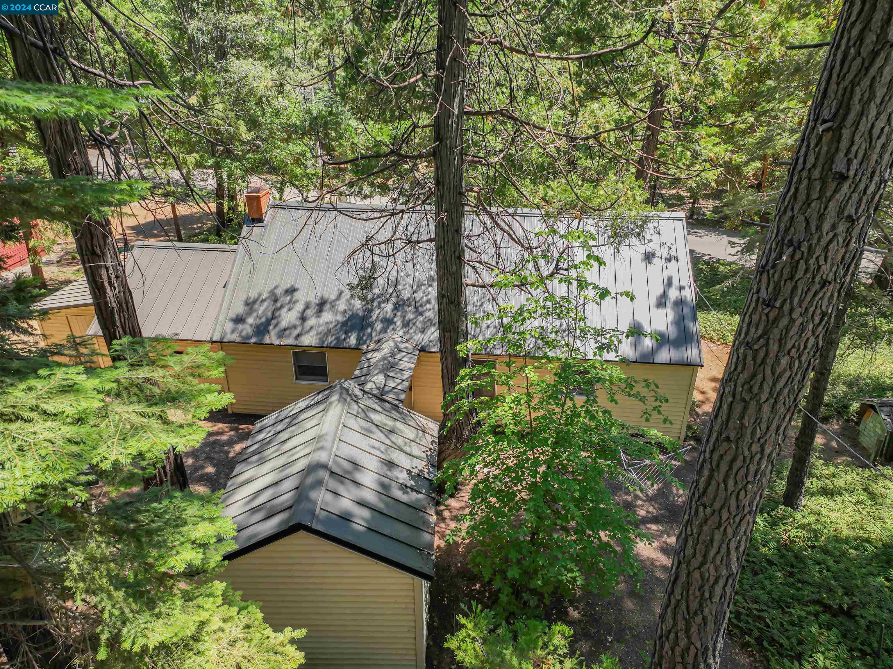 2700 Pine Dr