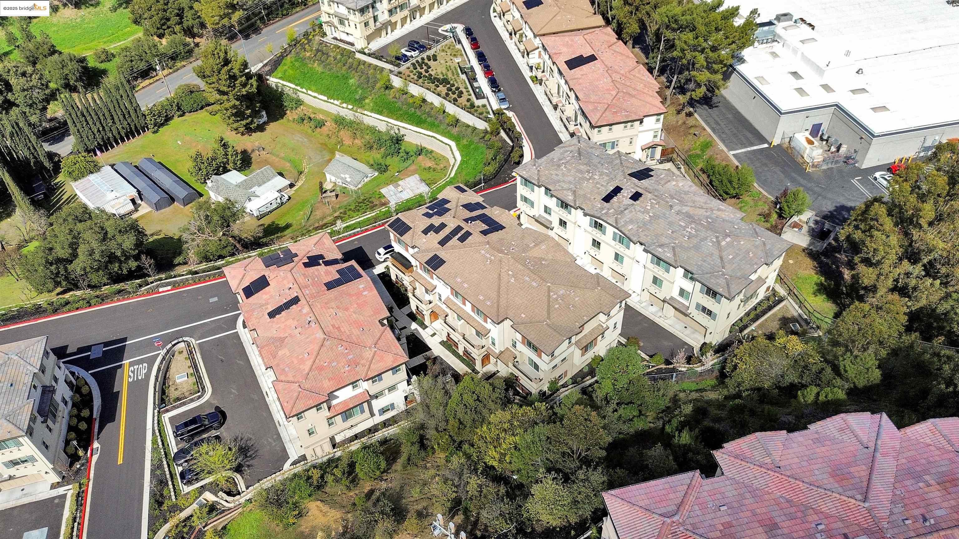 225 Laurel Knoll Dr