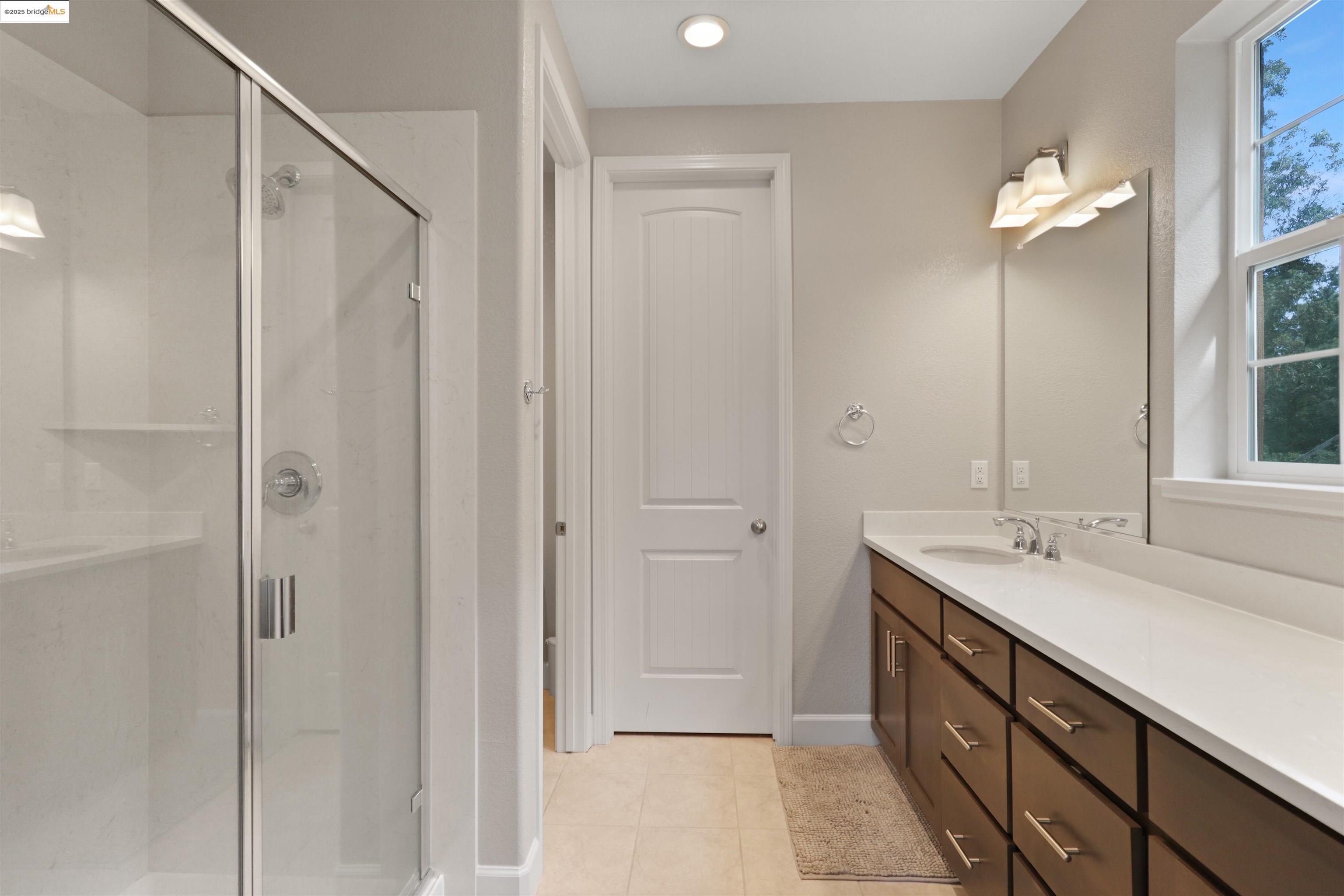 225 Laurel Knoll Dr