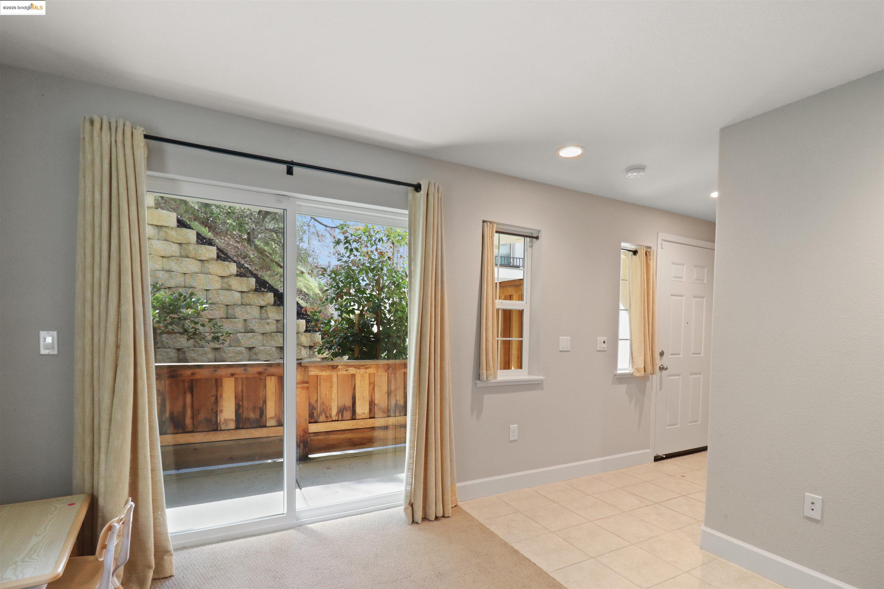 225 Laurel Knoll Dr