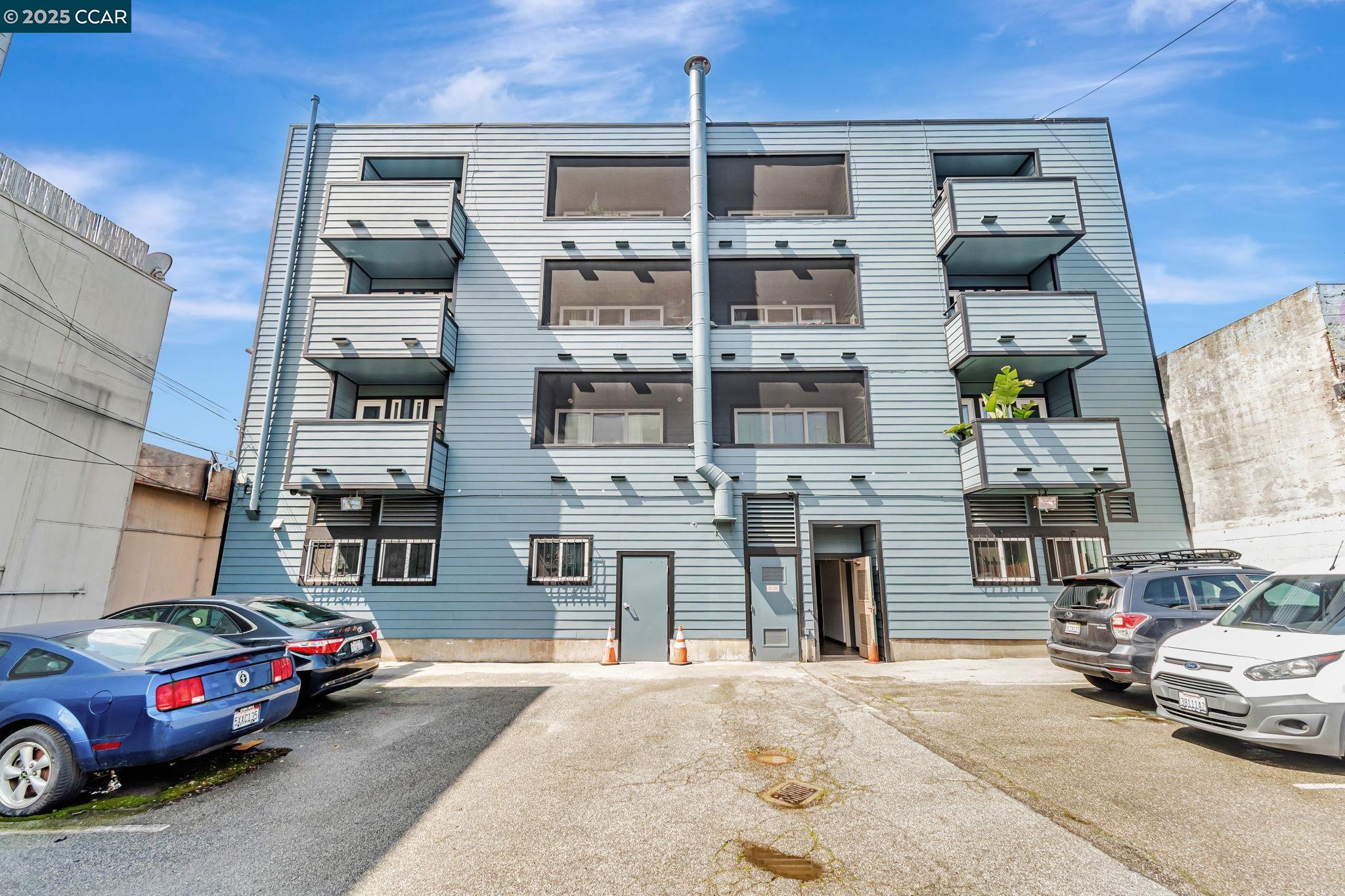 2985 Mission St # 302