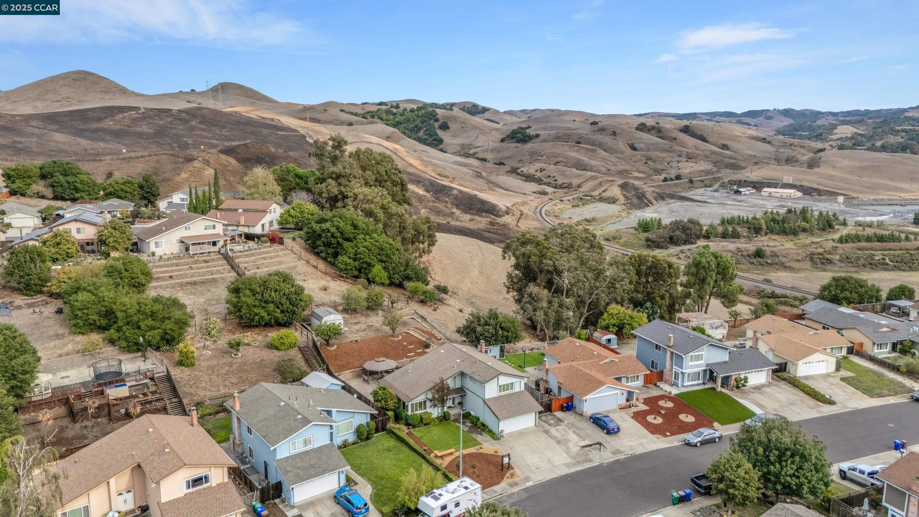 1112 Dennis Ct