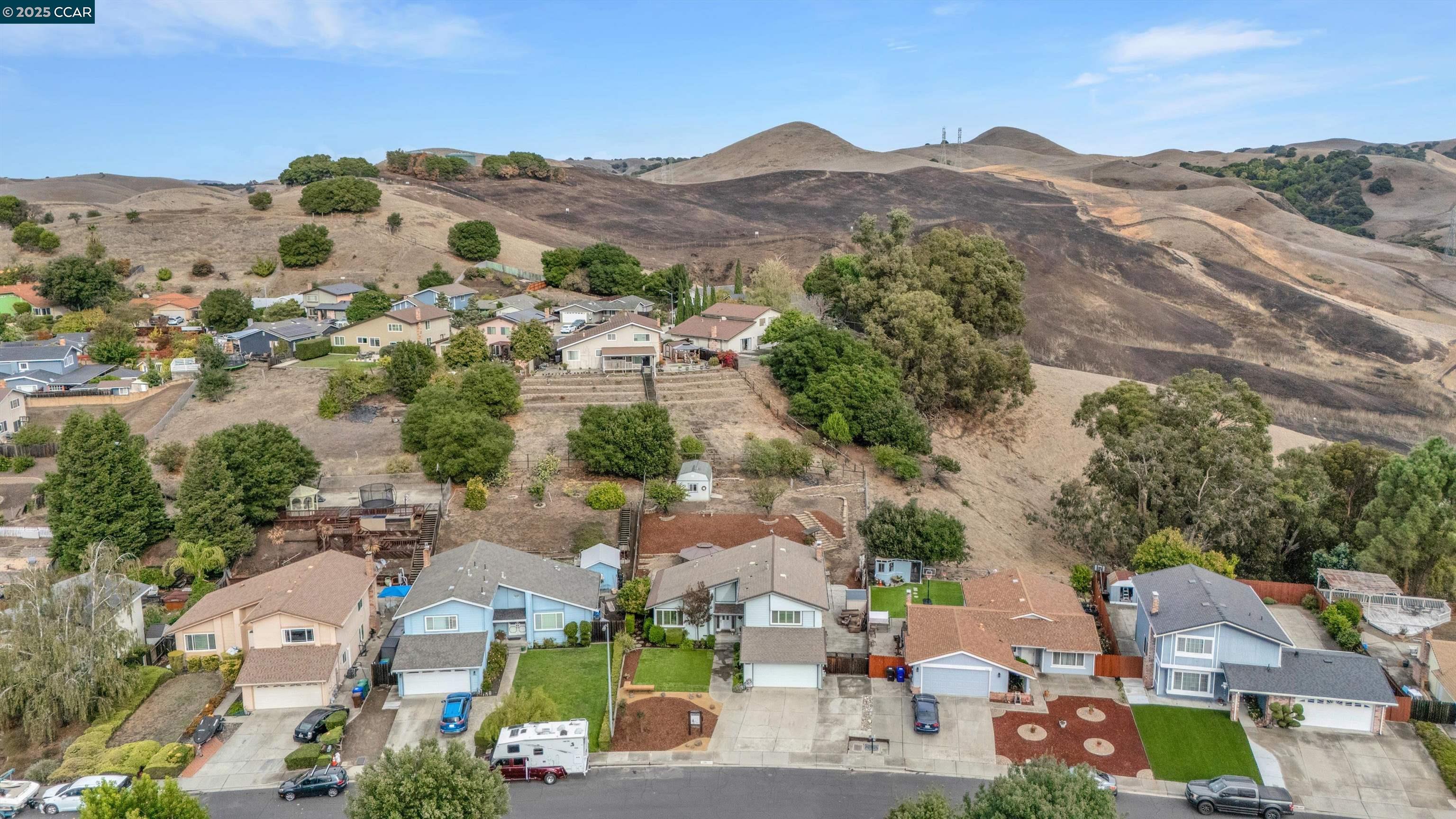 1112 Dennis Ct