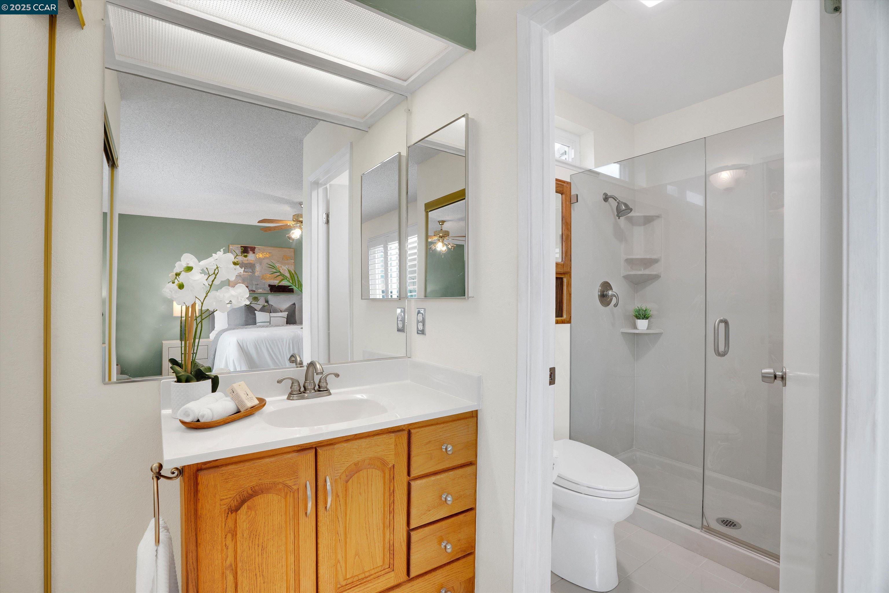 1112 Dennis Ct