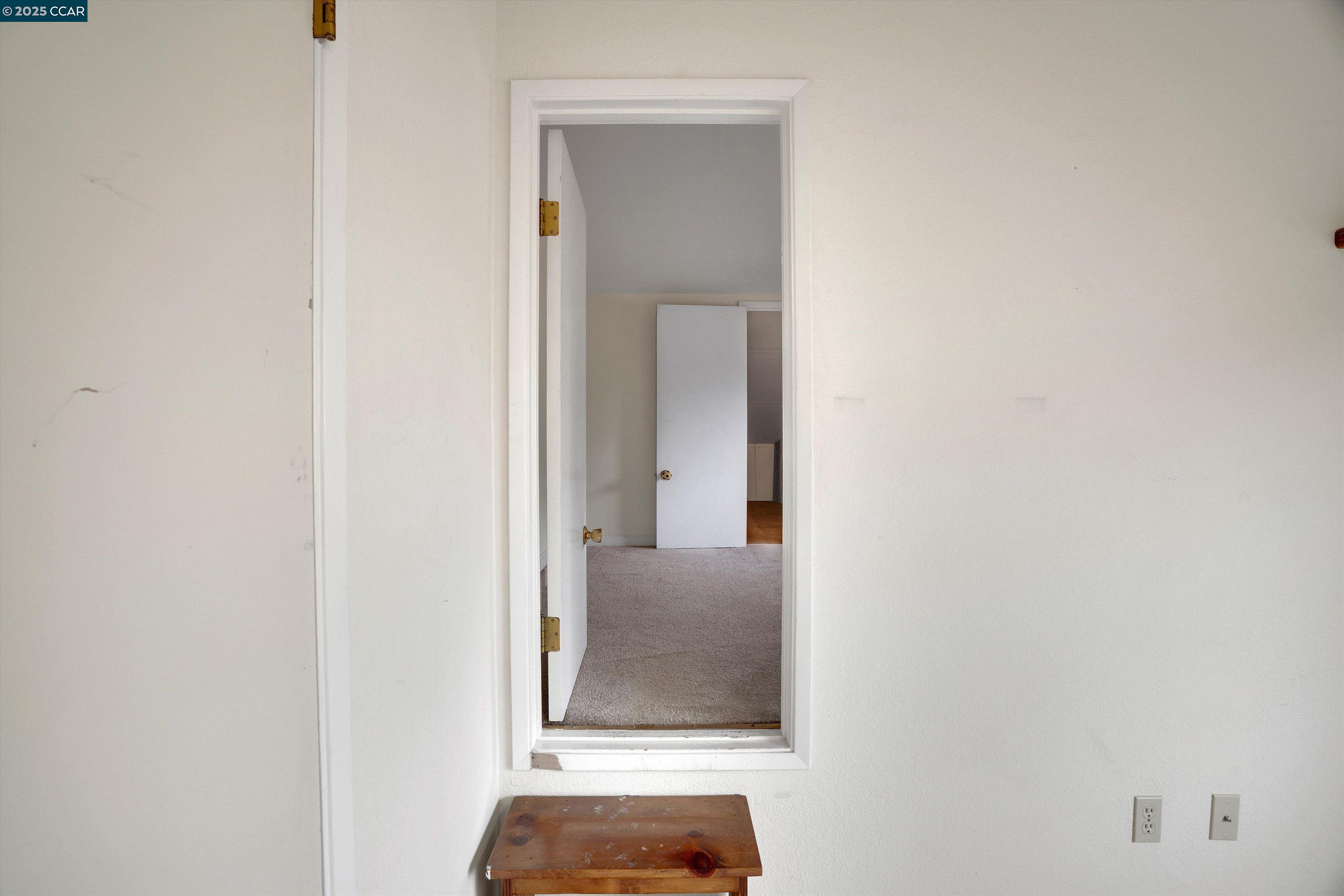 1112 Dennis Ct
