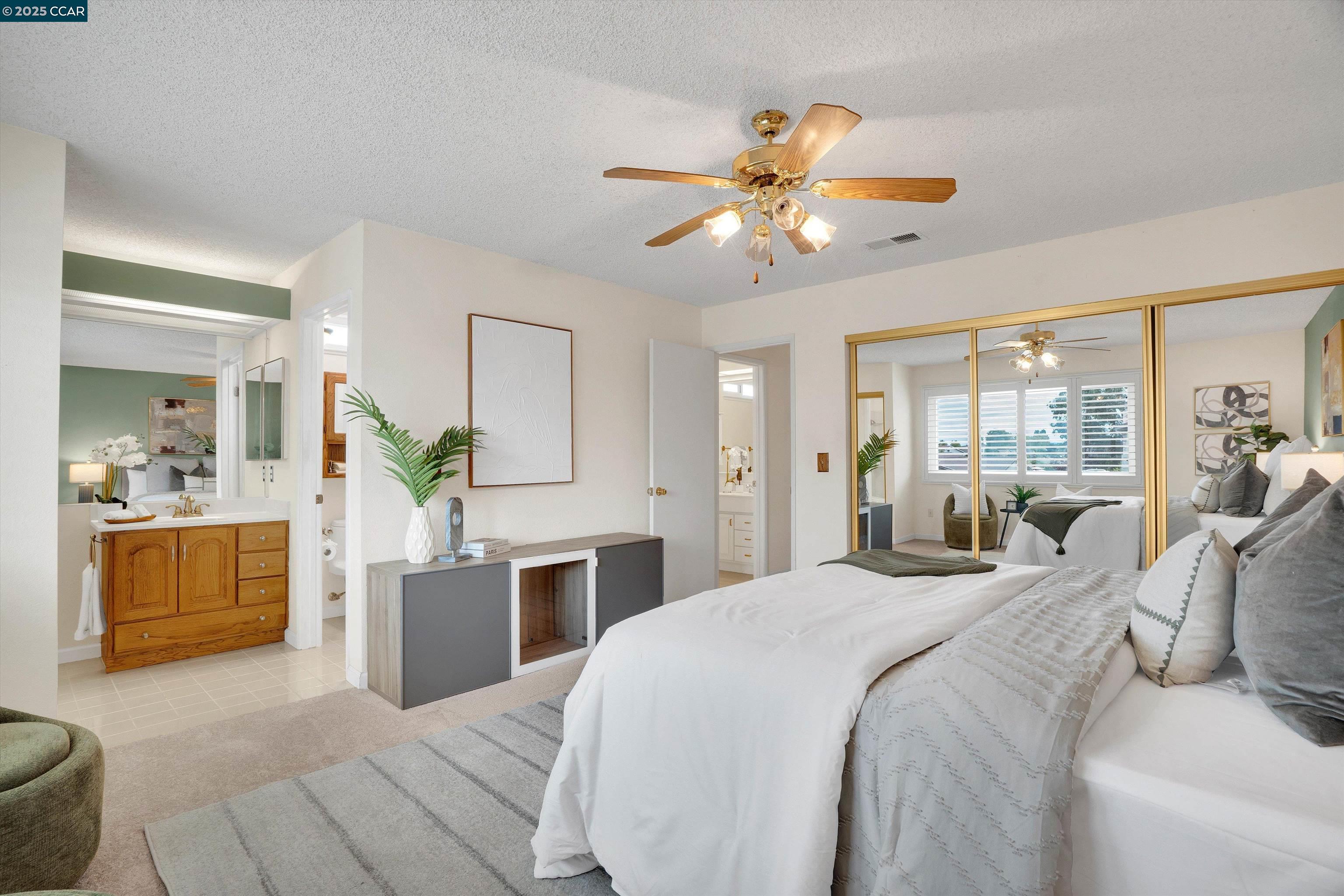 1112 Dennis Ct