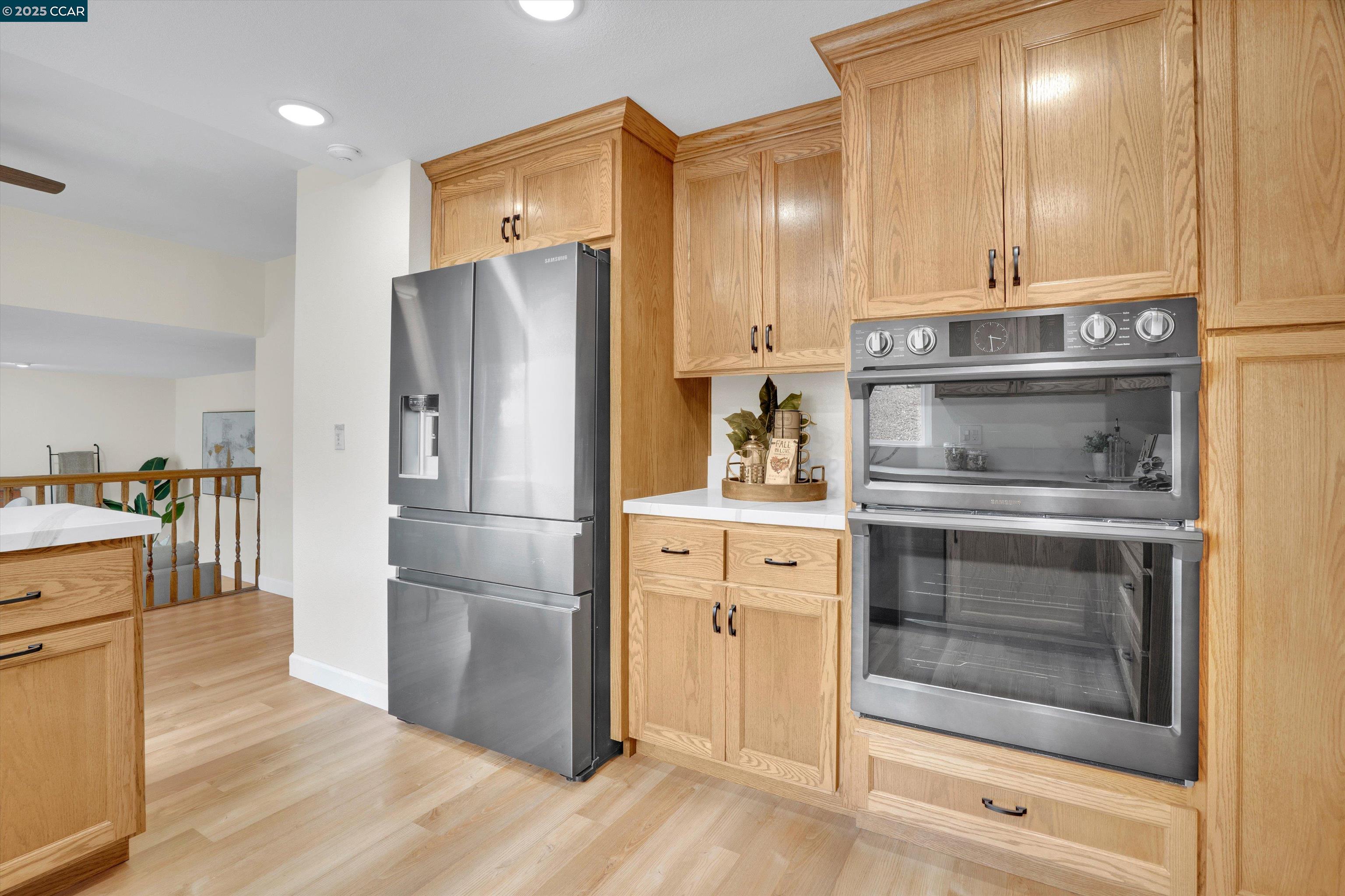 1112 Dennis Ct