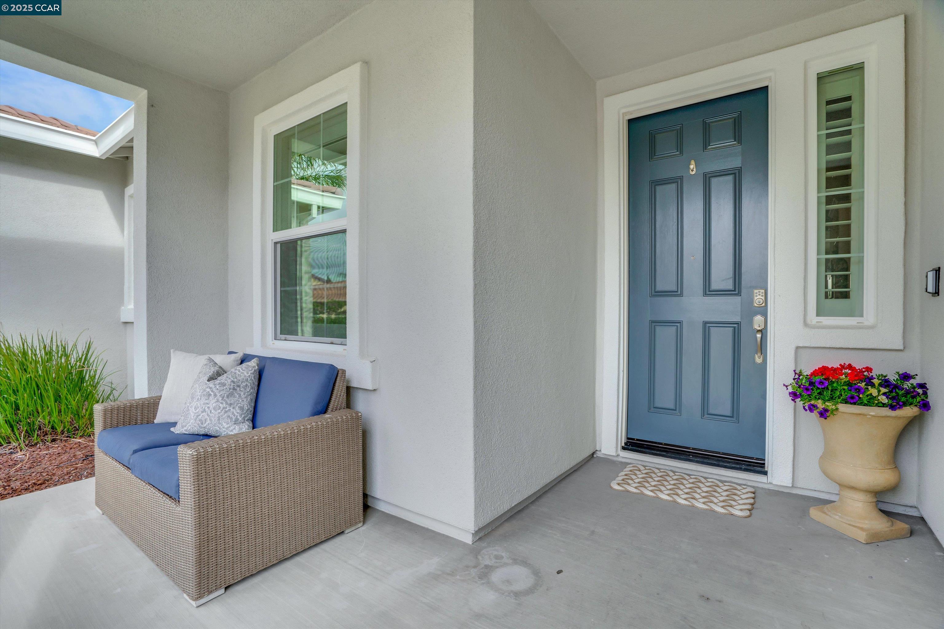 741 Jennifer St