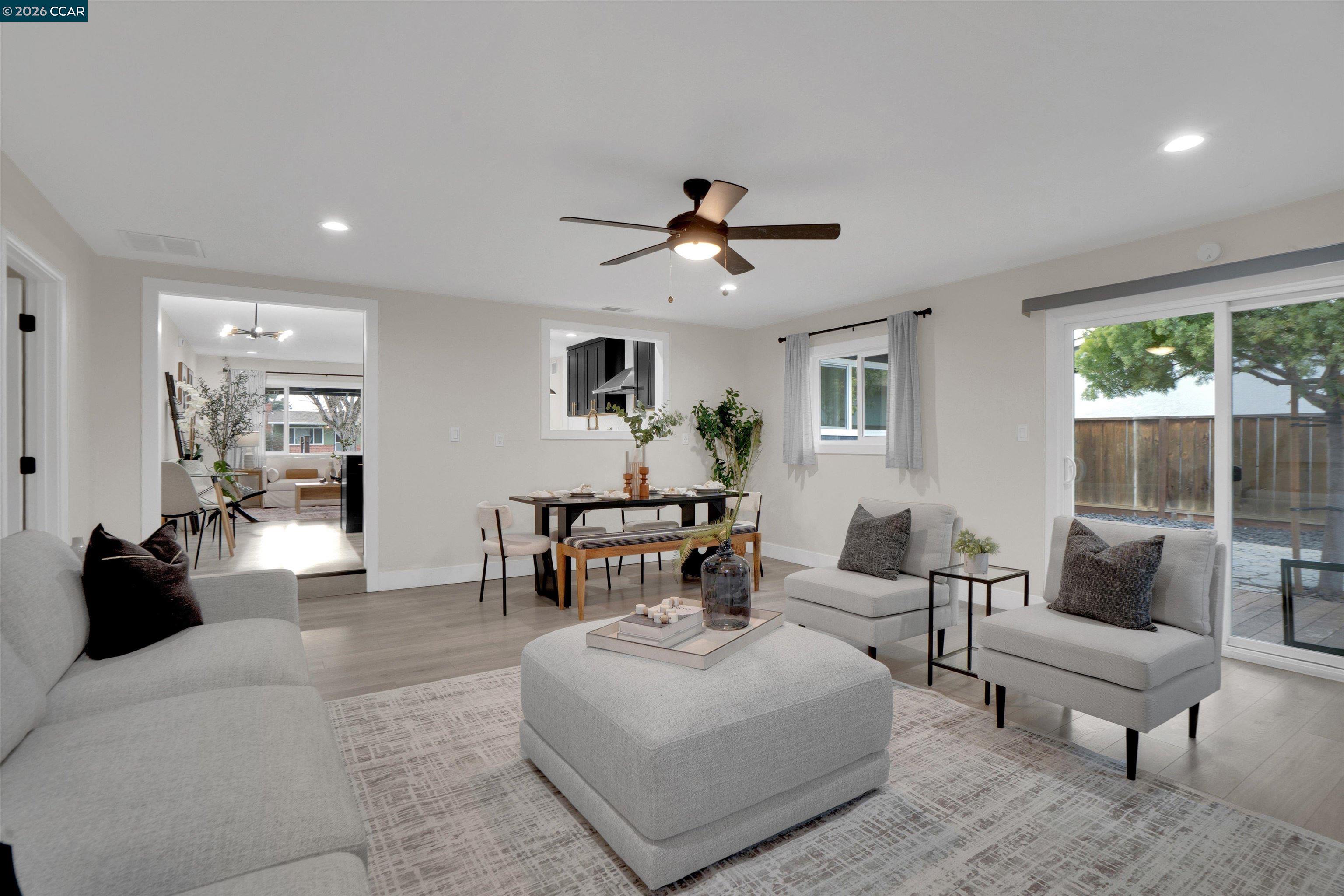 1290 Cypress Dr