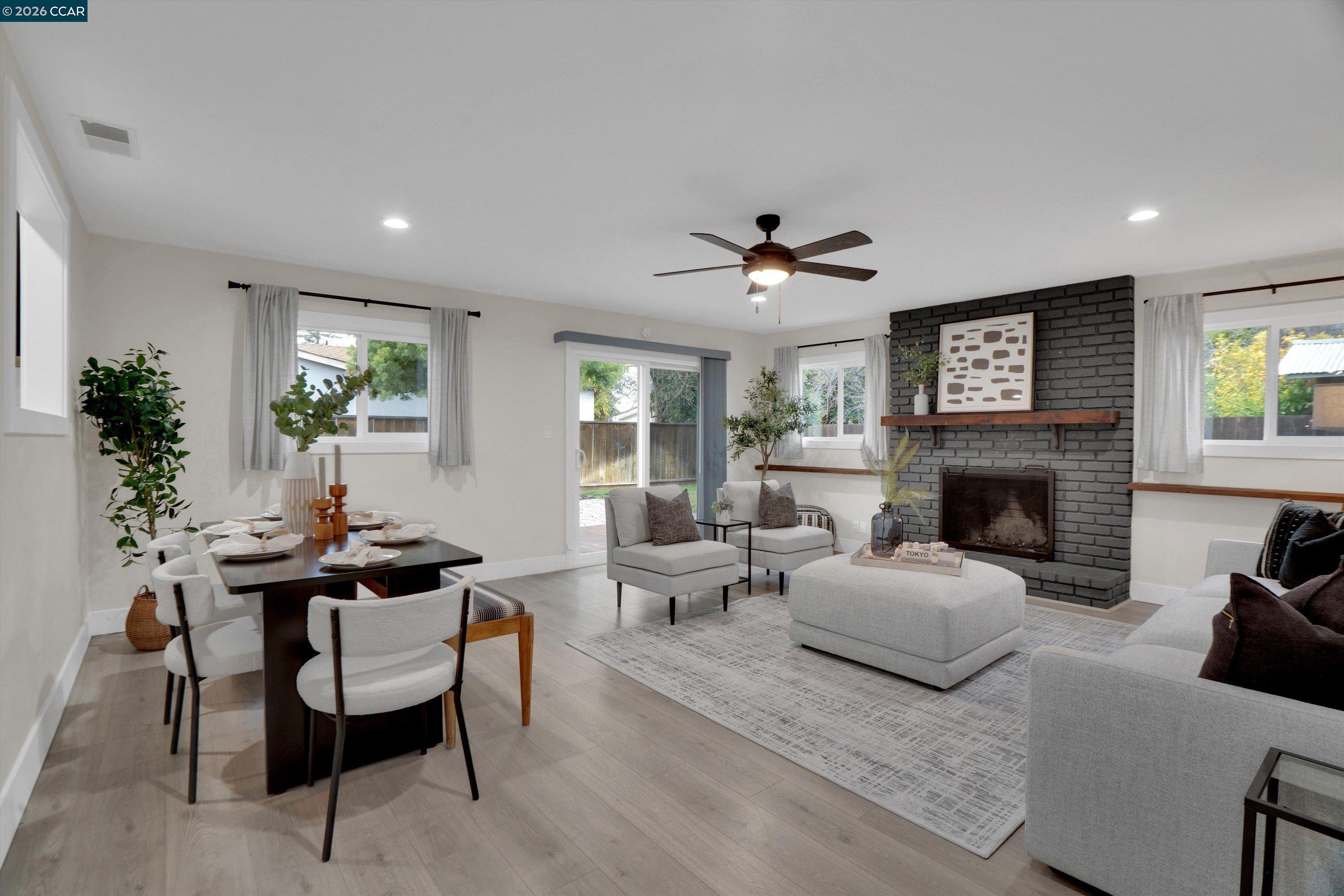 1290 Cypress Dr