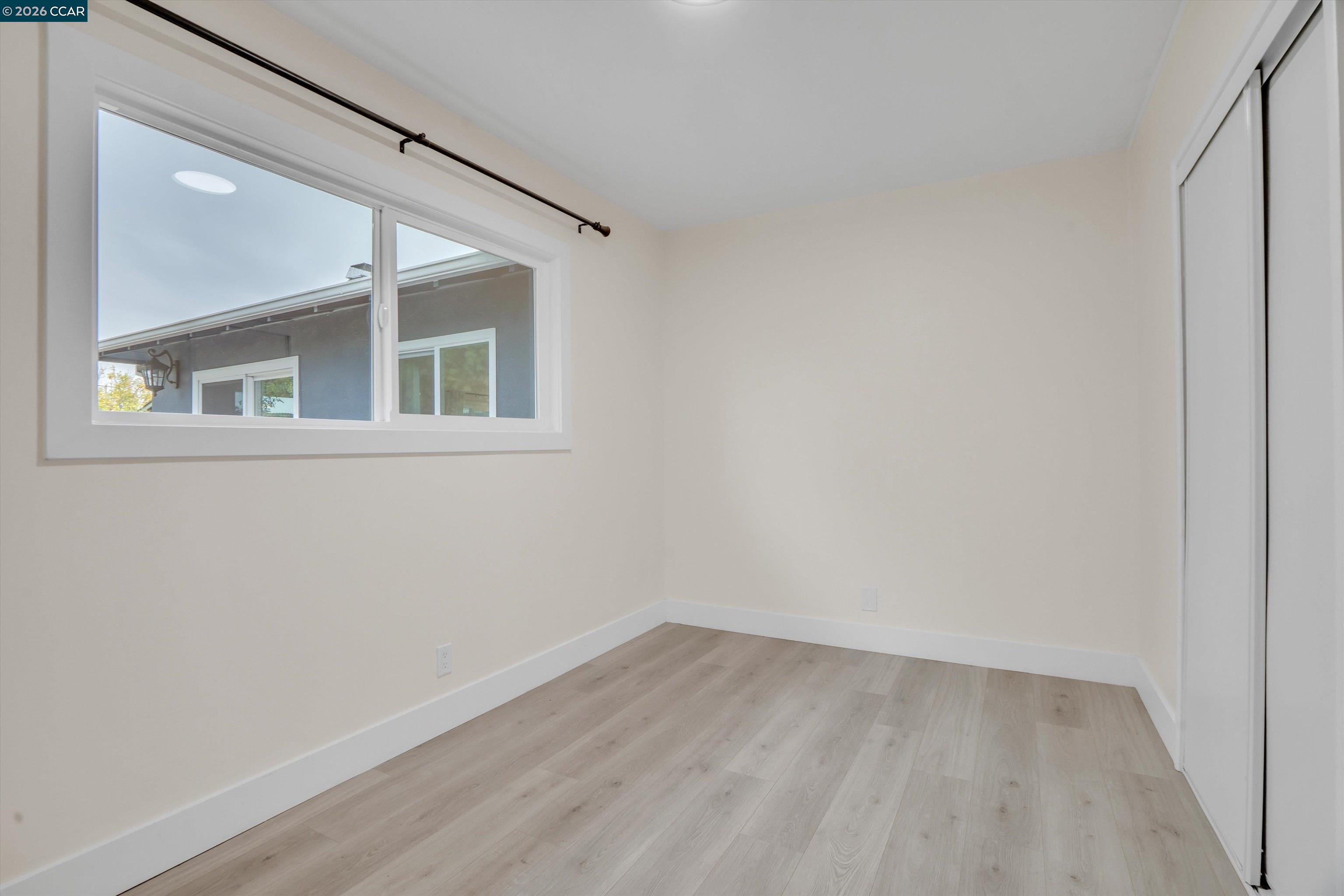 1290 Cypress Dr