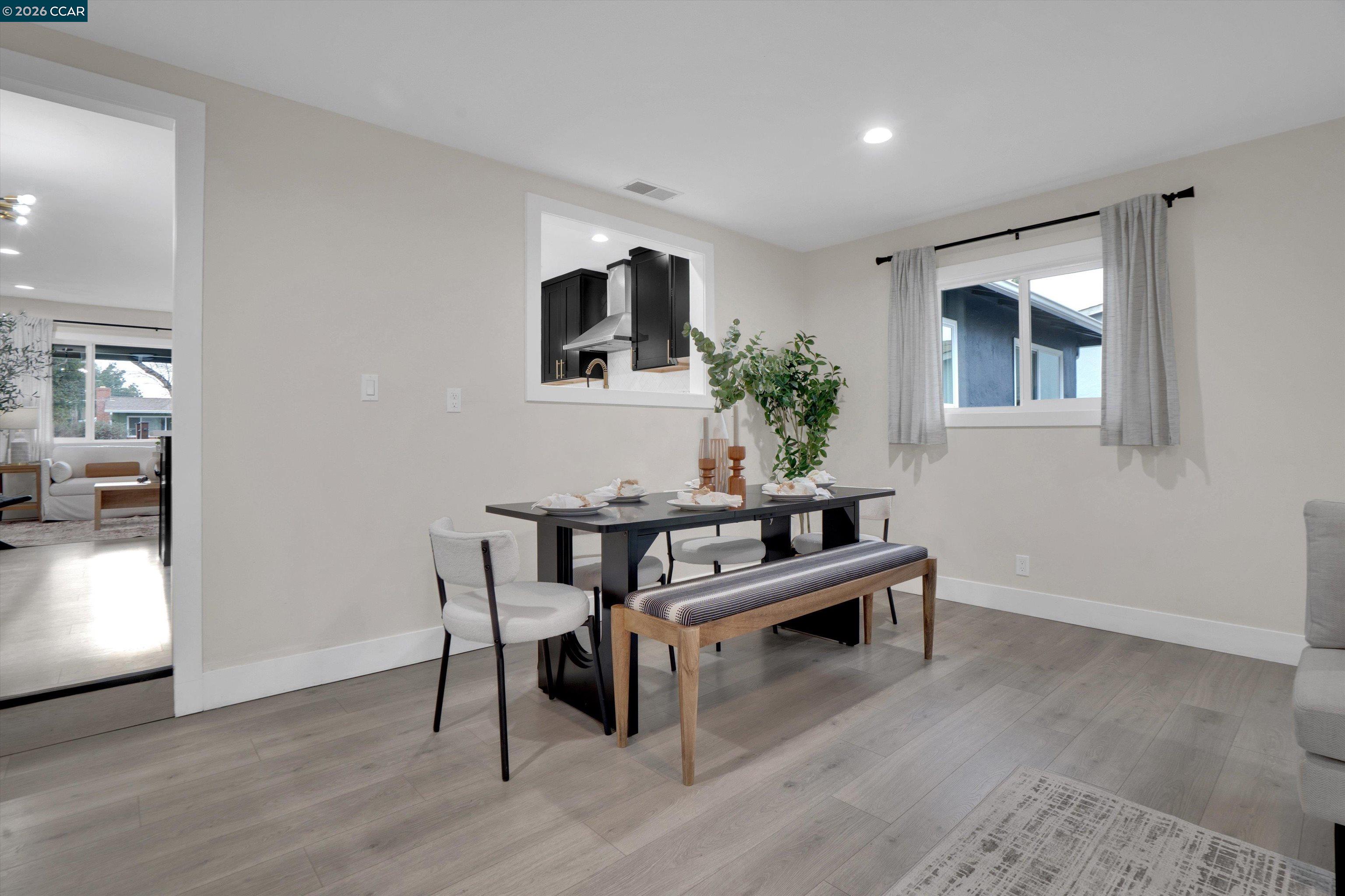 1290 Cypress Dr