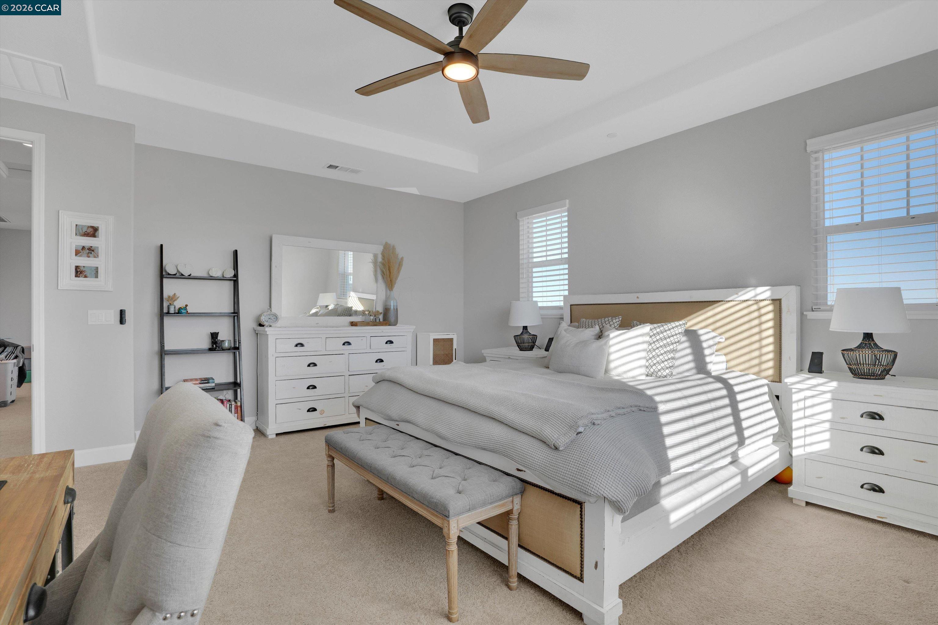 2037 Shrike Ct