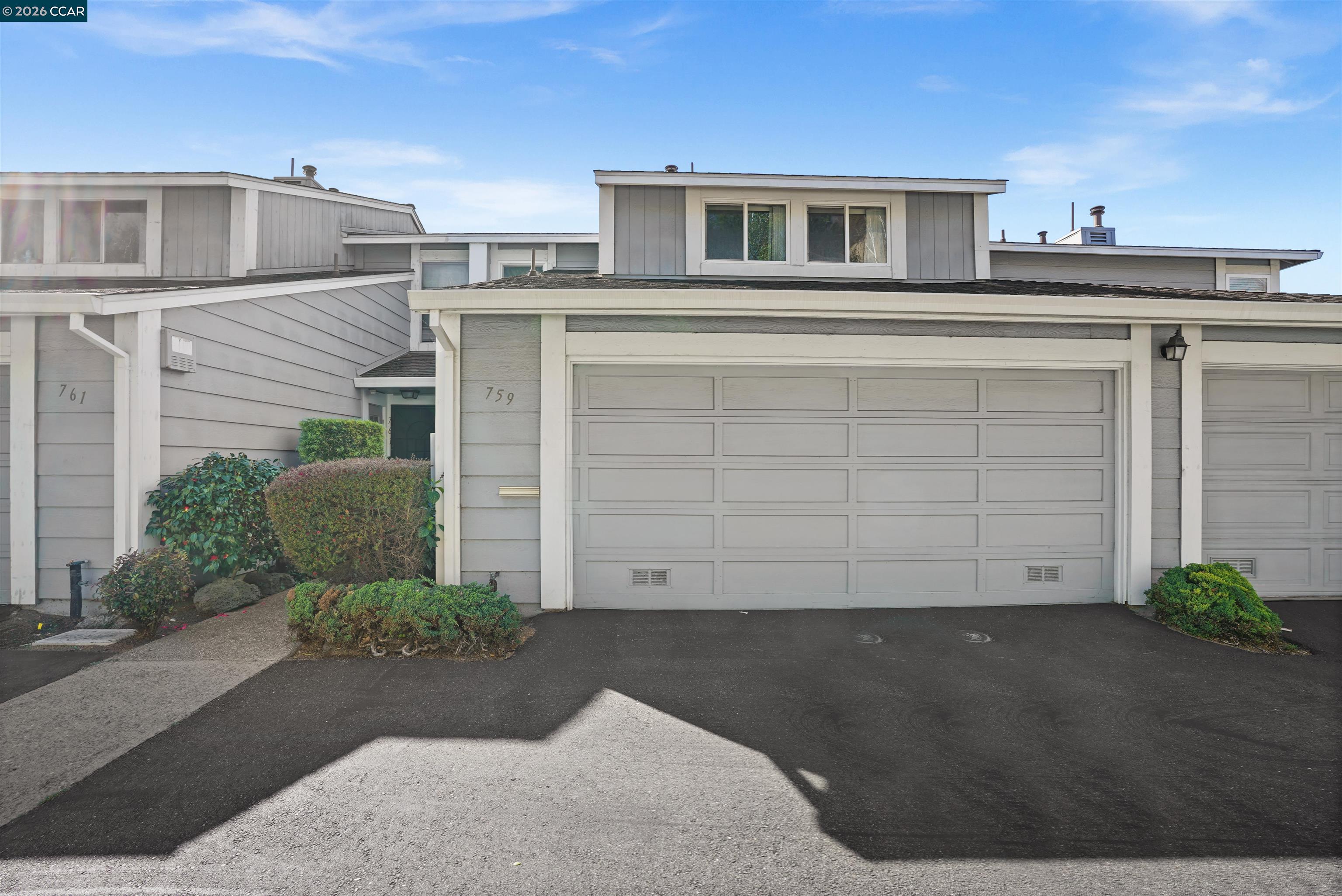 759 Woodgate Dr
