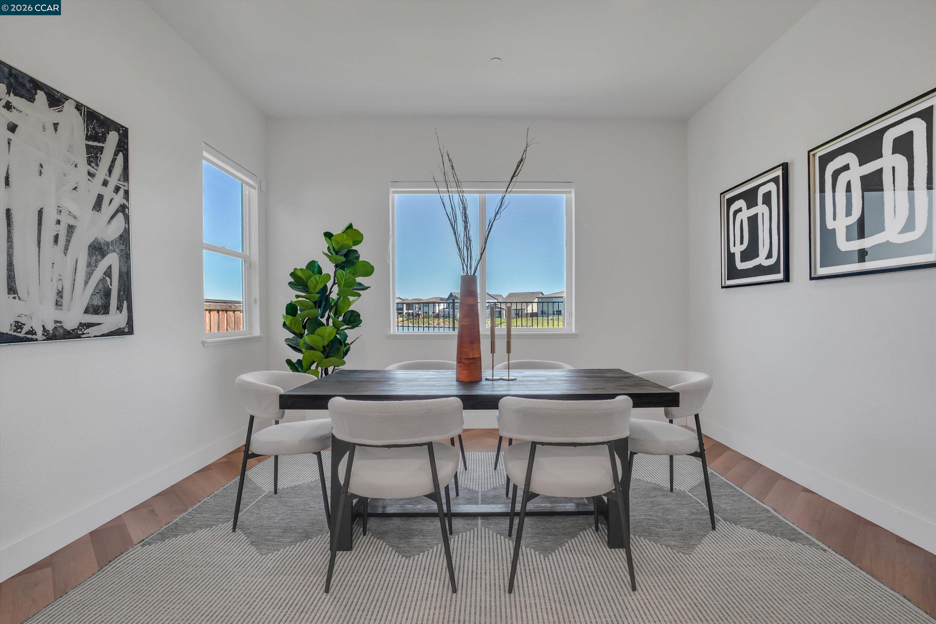 3368 Mulholland Dr