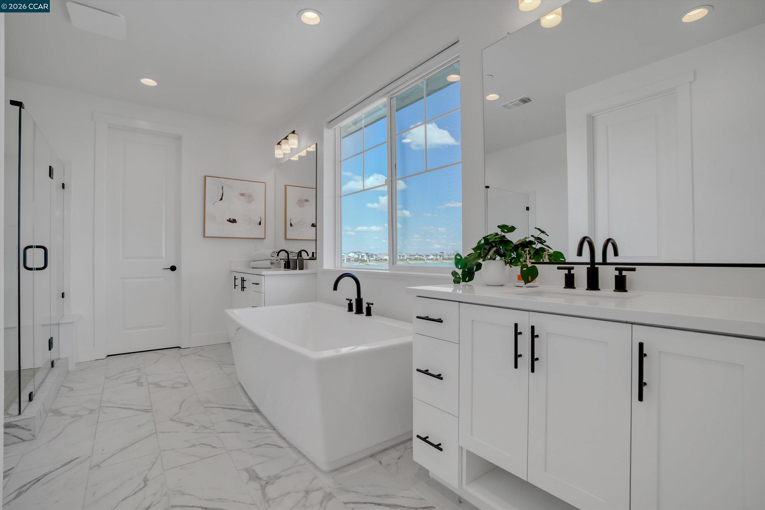 3368 Mulholland Dr
