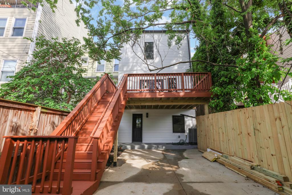 1404 MONTELLO AVENUE NE