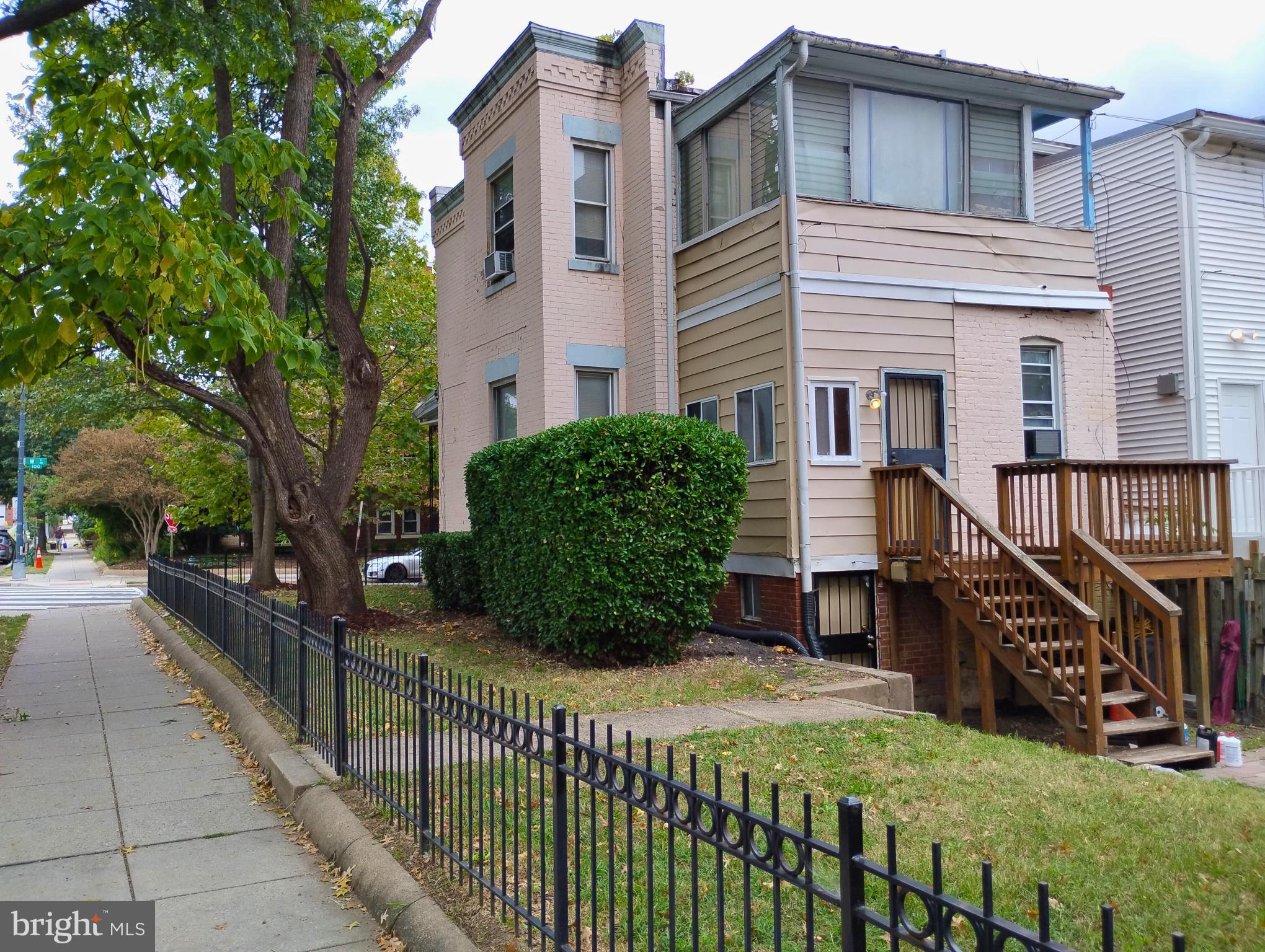 158 W STREET NW