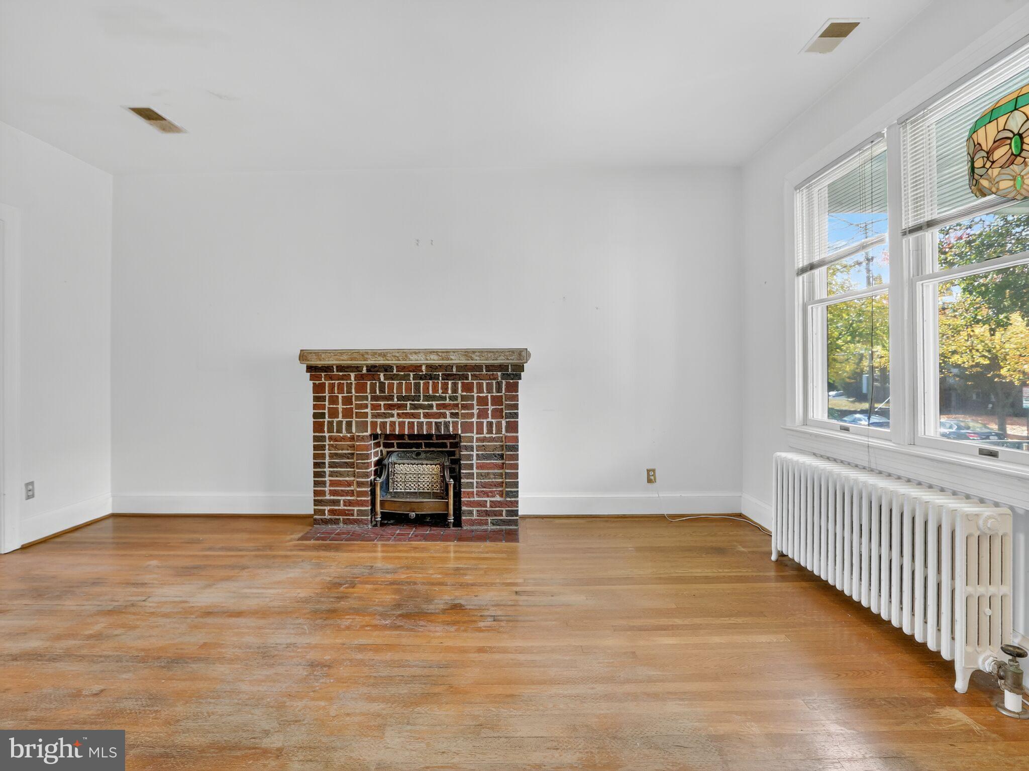 2413 39TH STREET NW