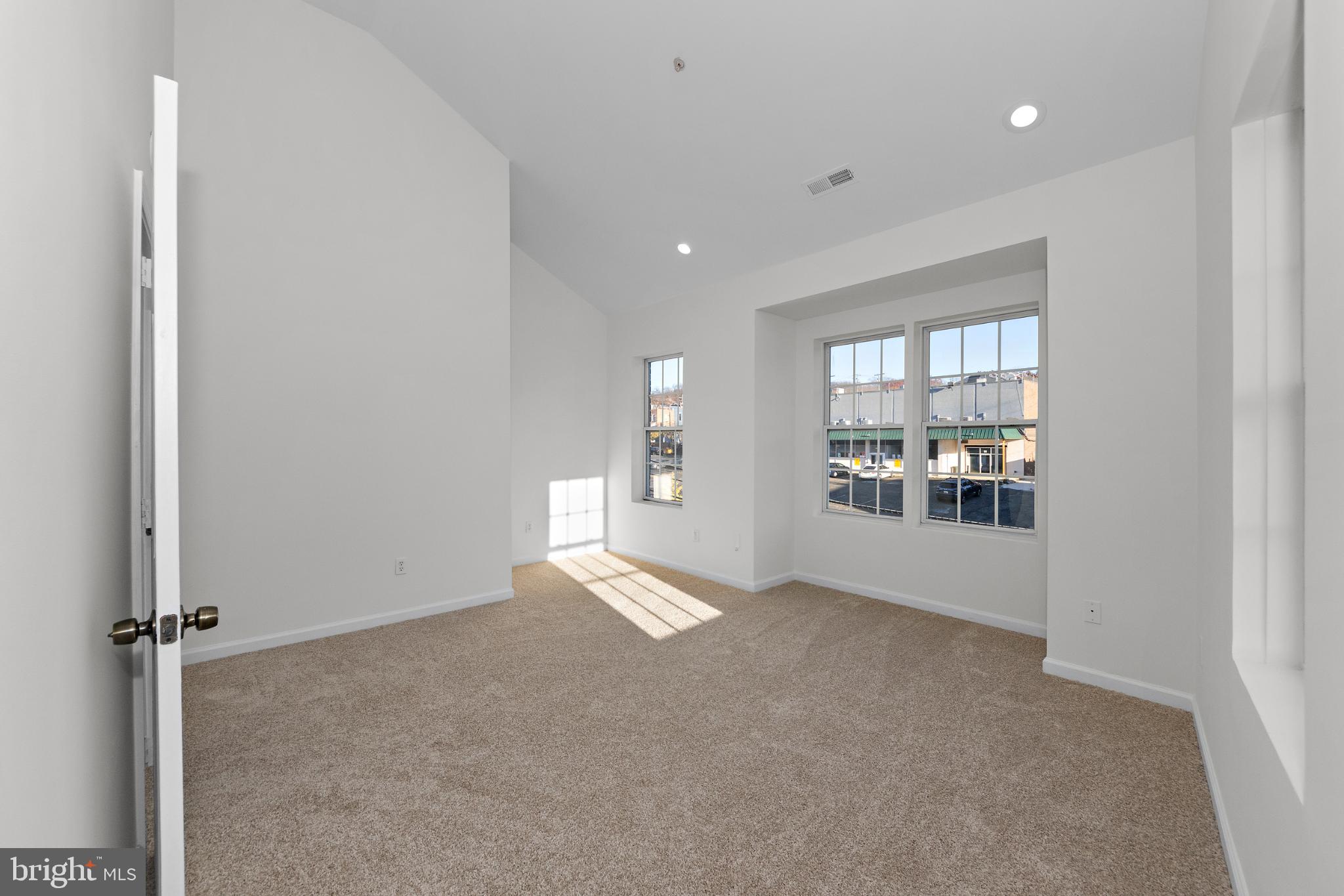 2409 BRYAN PLACE SE