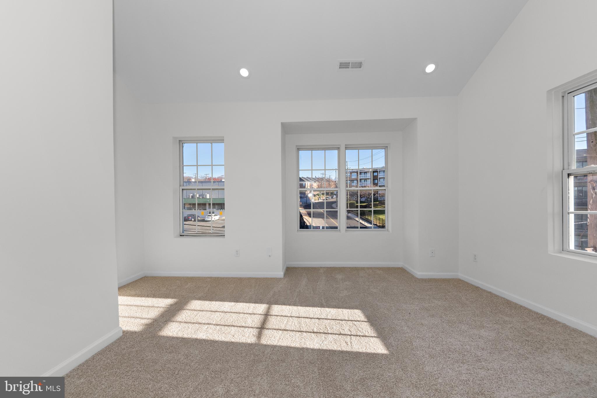 2409 BRYAN PLACE SE