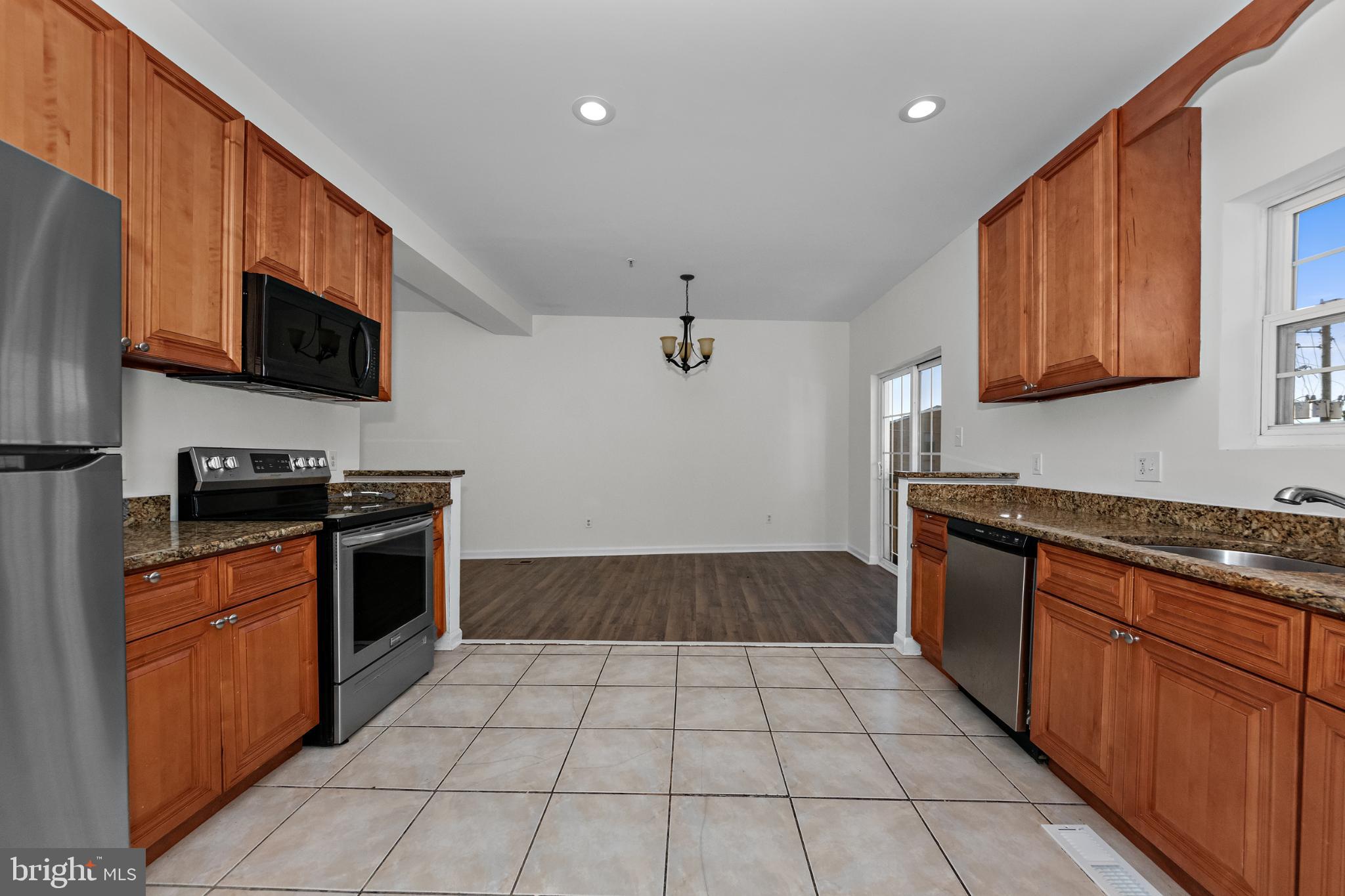 2409 BRYAN PLACE SE