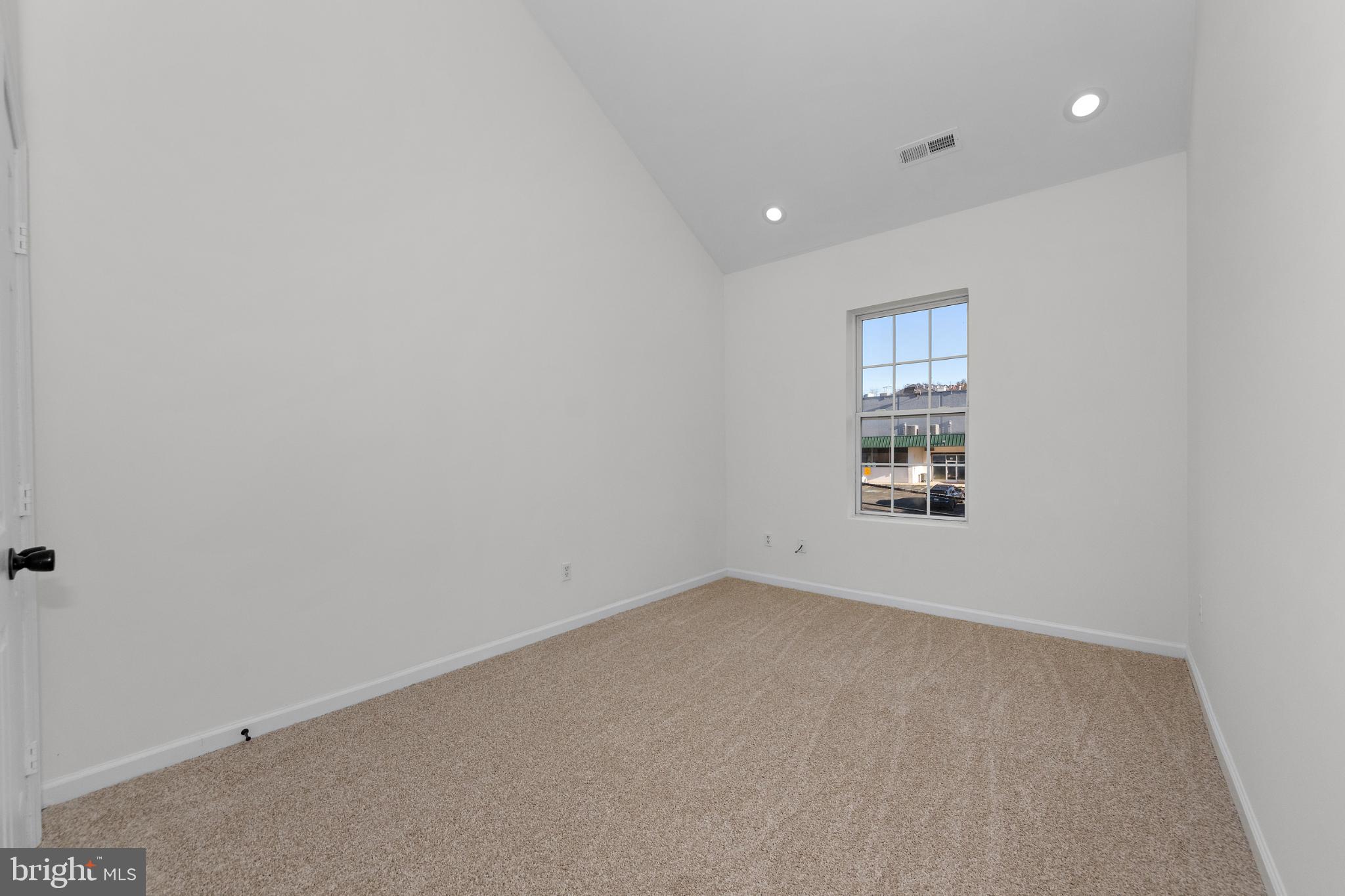 2409 BRYAN PLACE SE