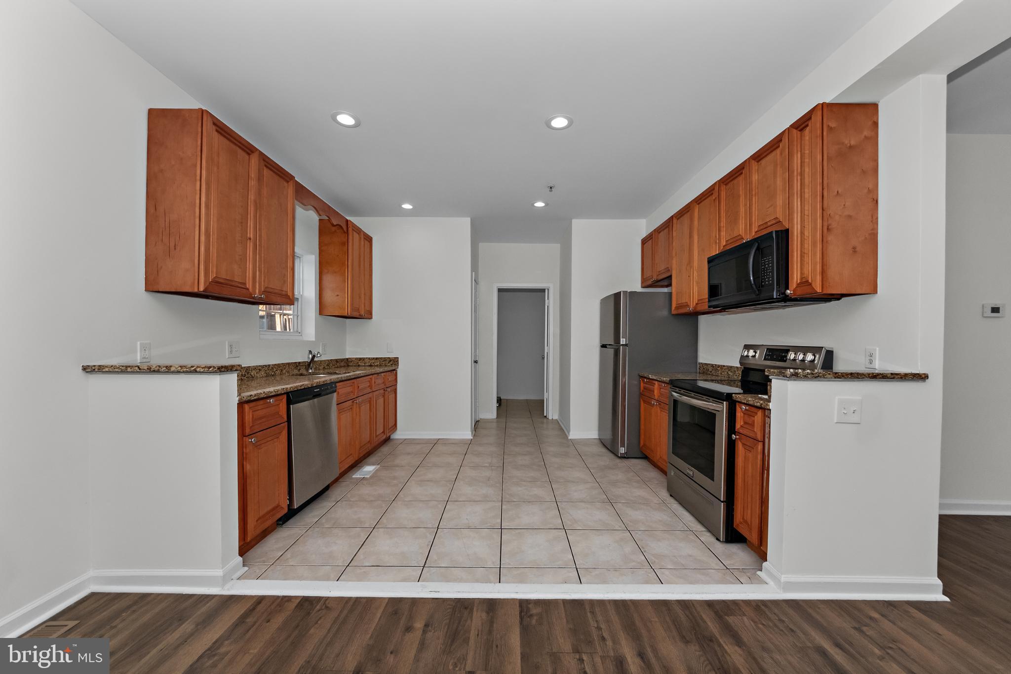 2409 BRYAN PLACE SE