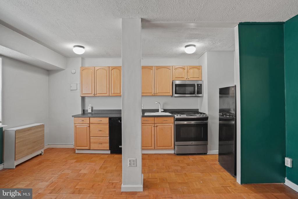 1801 CLYDESDALE PLACE NW 420