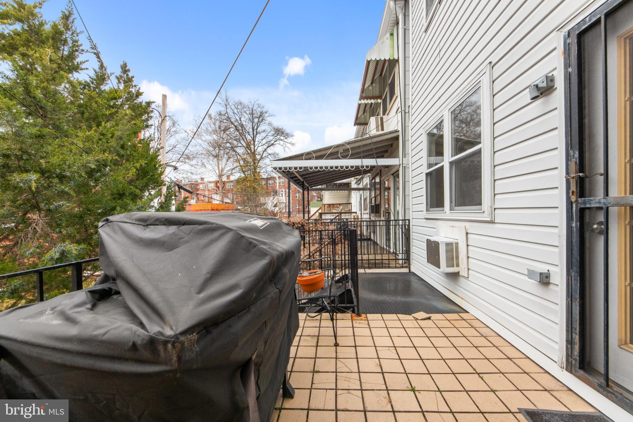 2446 TUNLAW ROAD NW