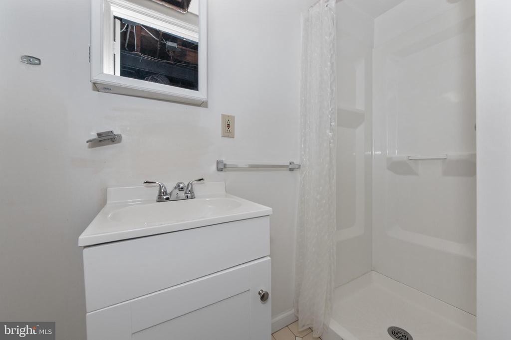 2446 TUNLAW ROAD NW