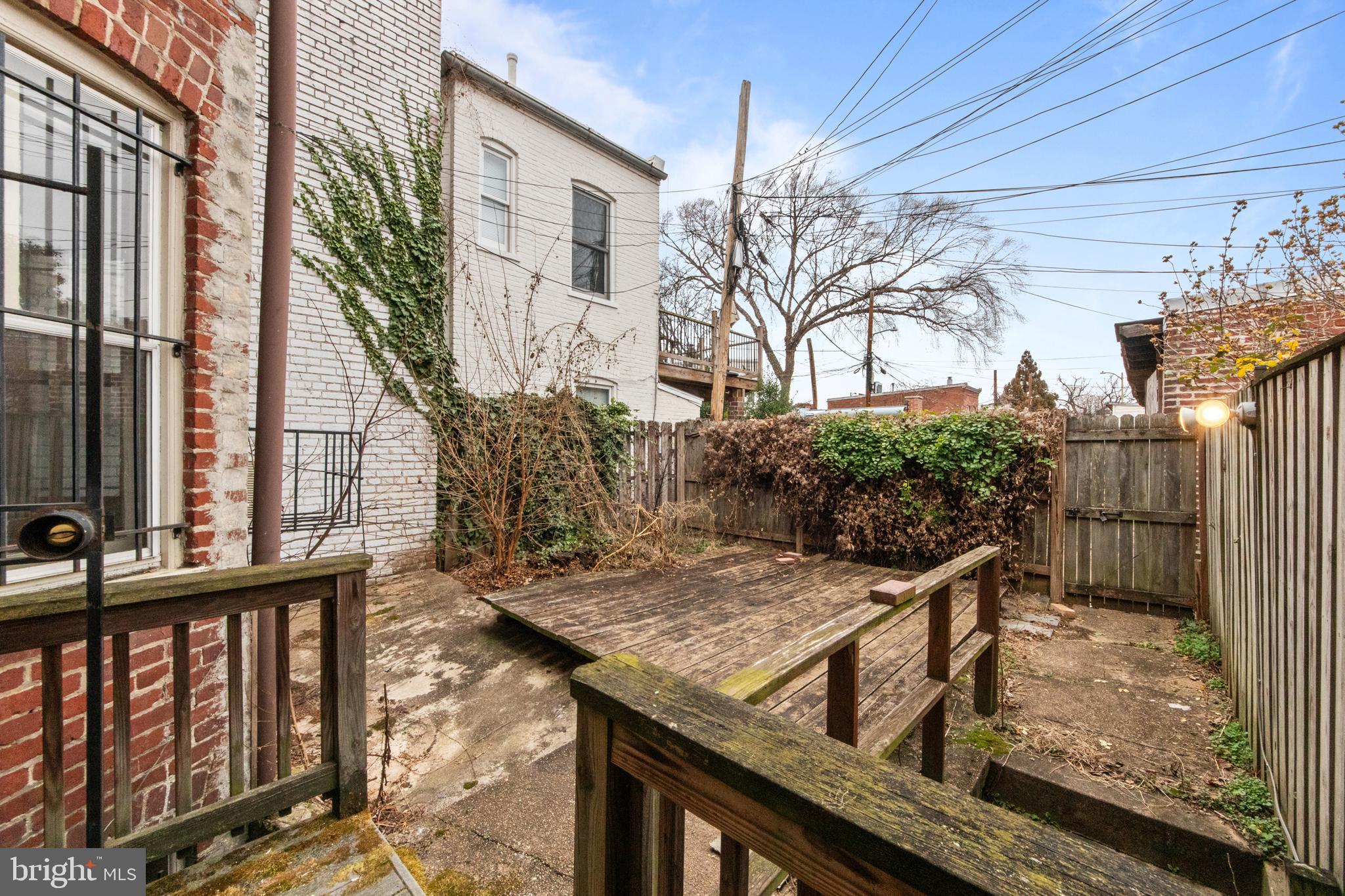 1014 INDEPENDENCE AVENUE SE